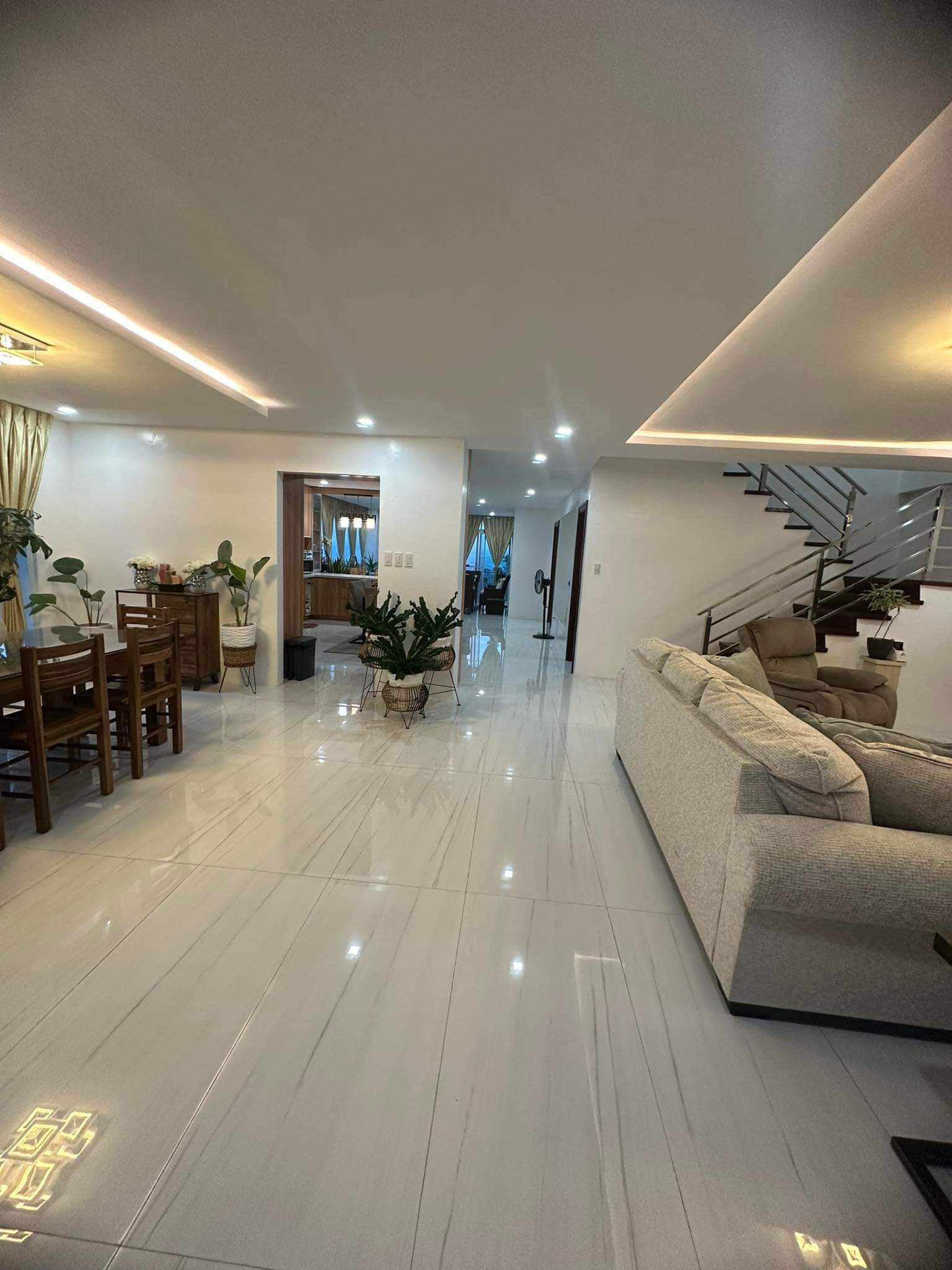 House and Lot For Sale with Spectacular View