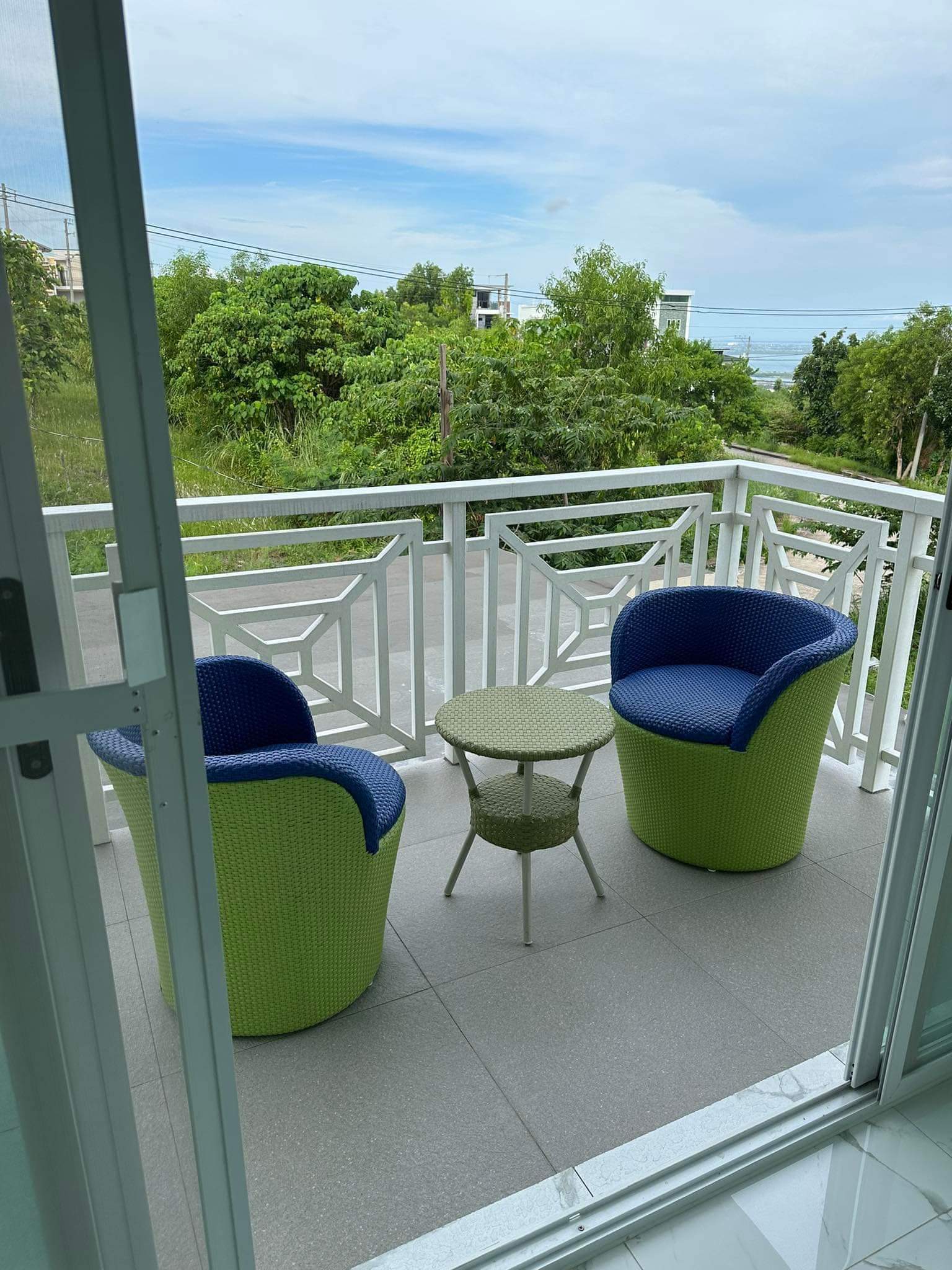 House and Lot For Sale with Spectacular View