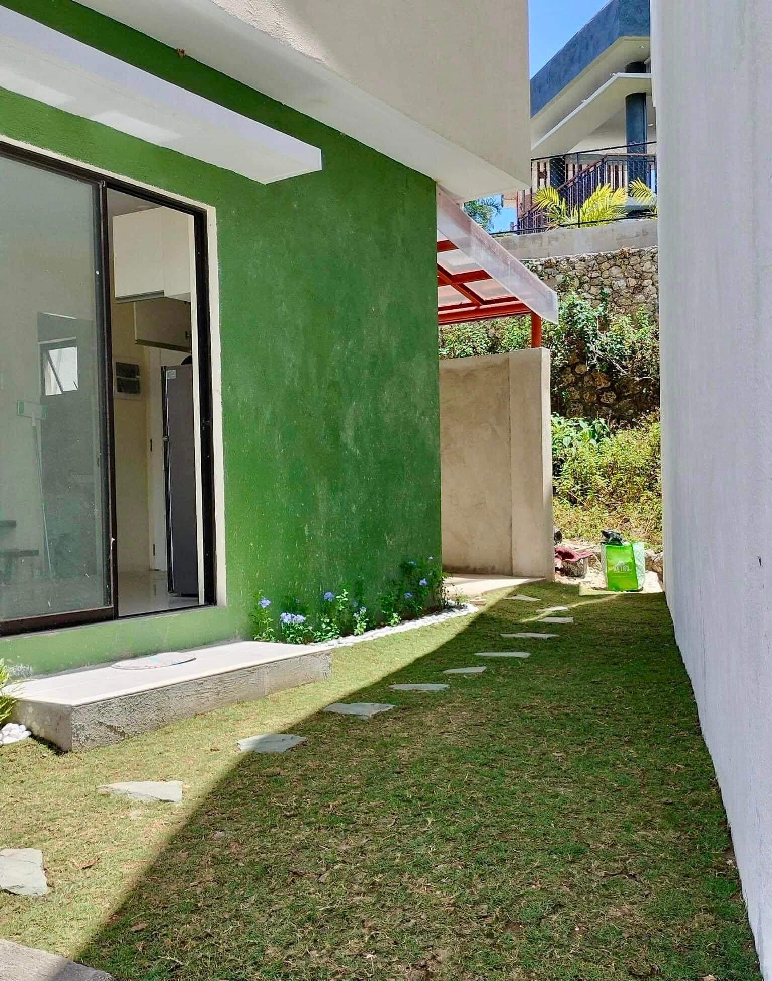 BRAND NEW END UNIT TOWNHOUSE