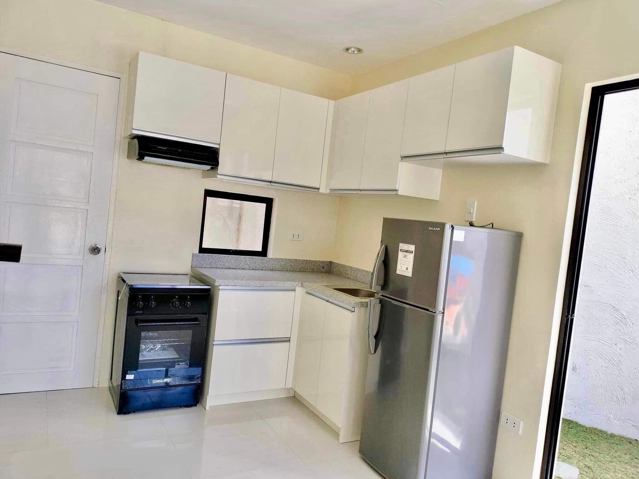 BRAND NEW END UNIT TOWNHOUSE