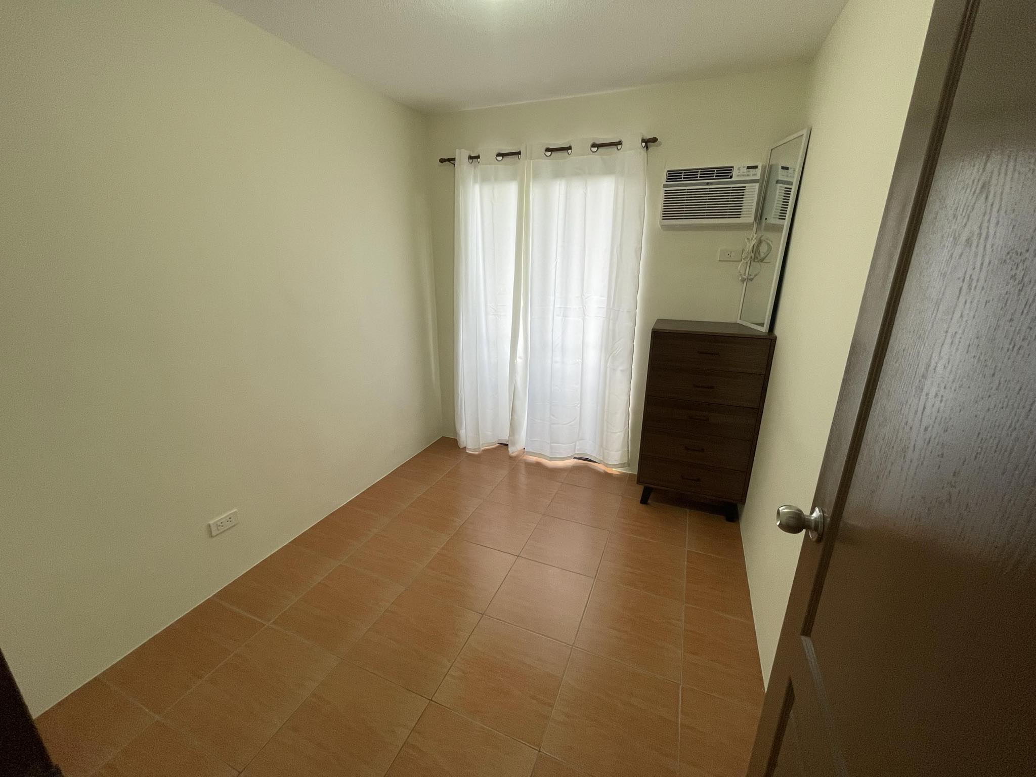 FOR SALE 2BR IN ONE OASIS CONDO