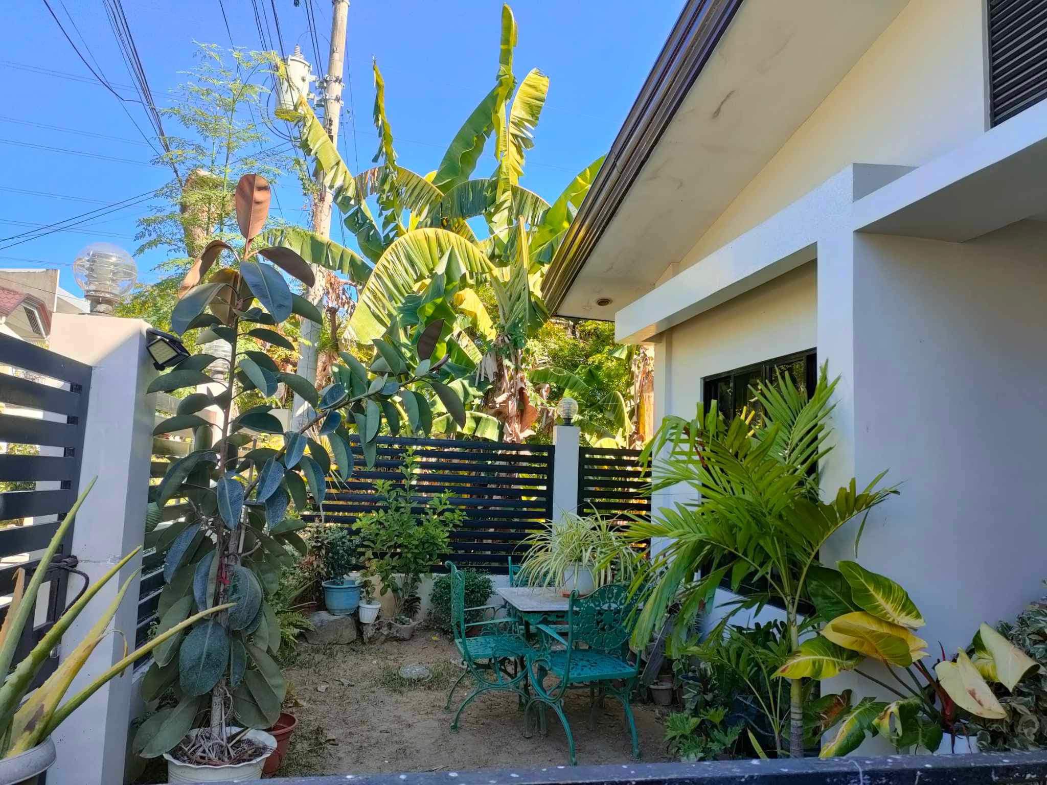 FOR SALE BUNGALOW HOUSE IN TALAMBAN