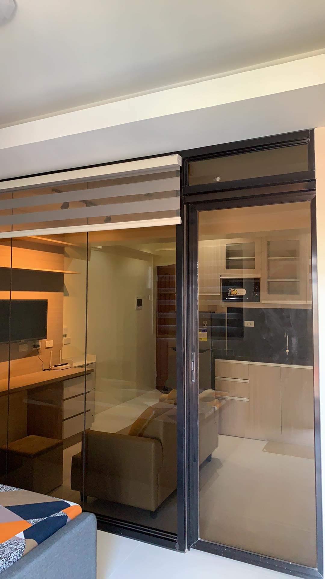 FOR RENT FULLY FURNISHED 30SQM 1BR WITH BALCONY FACING AMENITIES IN ROYAL OCEAN CREST MACTAN