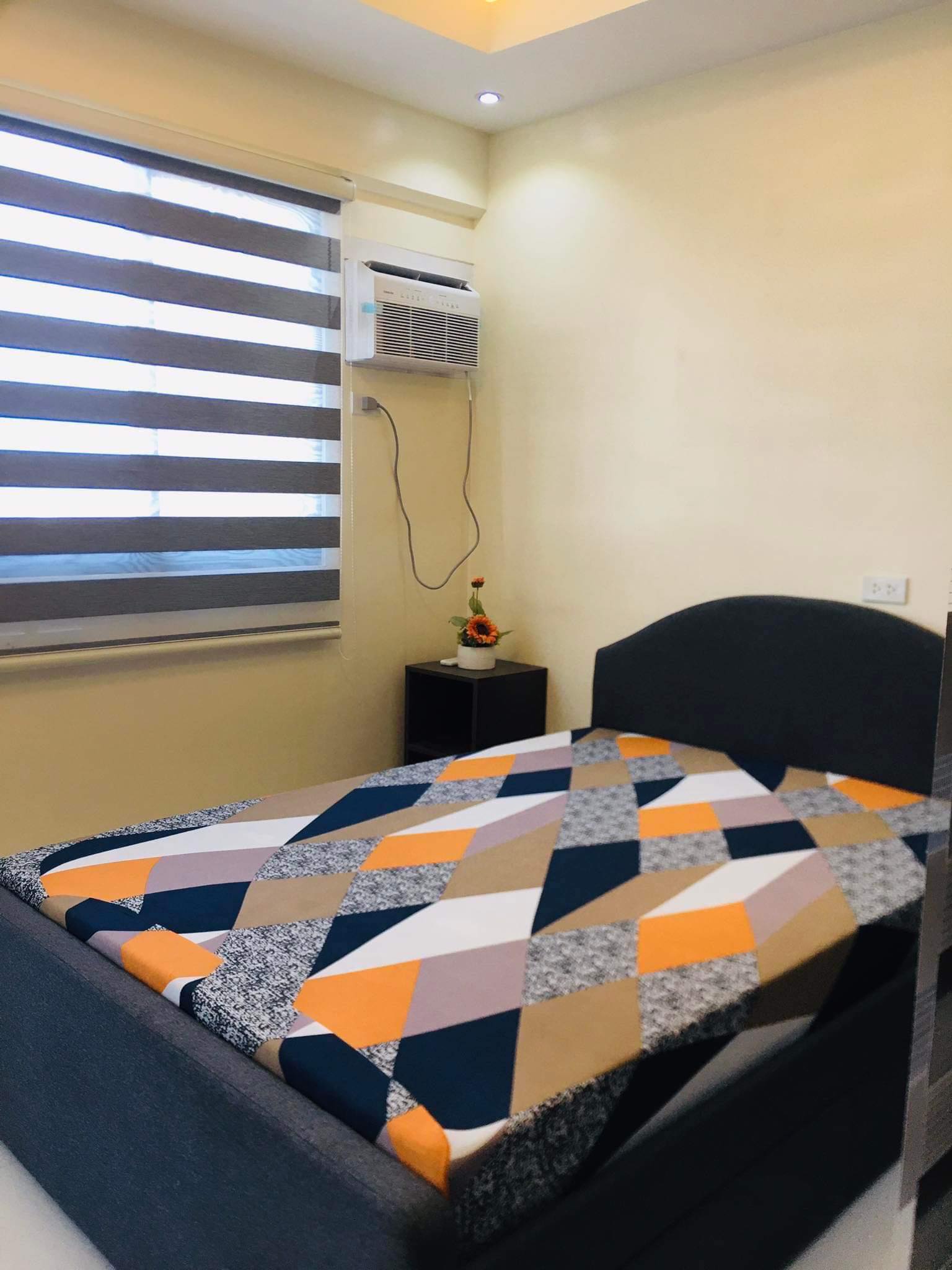 FOR RENT FULLY FURNISHED 30SQM 1BR WITH BALCONY FACING AMENITIES IN ROYAL OCEAN CREST MACTAN