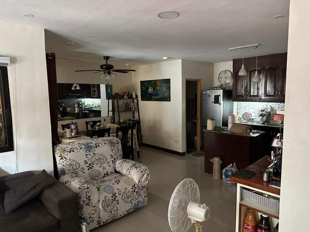 RUSH HOUSE AND LOT FOR SALE Inside subdivision in  Minglanilla Cebu