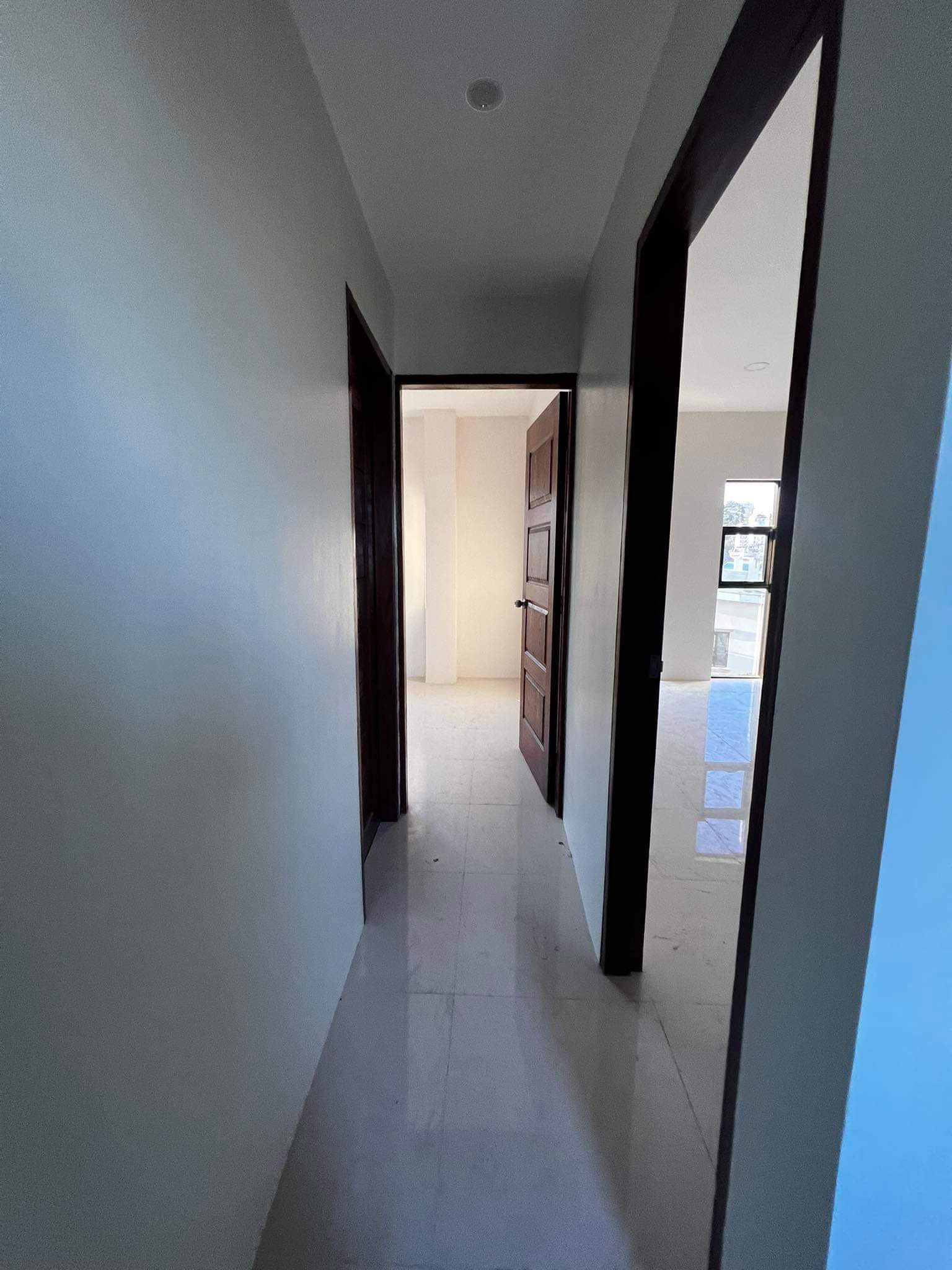 5 UNITS - 3- Storey Unfurnished Townhouse FOR RENT