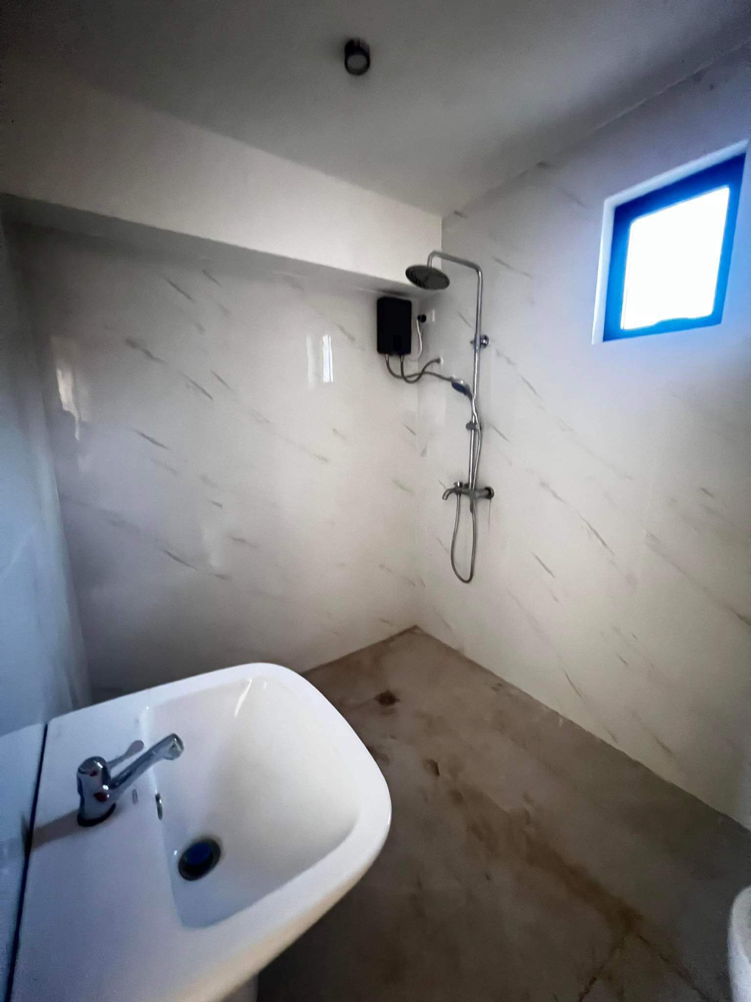 5 UNITS - 3- Storey Unfurnished Townhouse FOR RENT