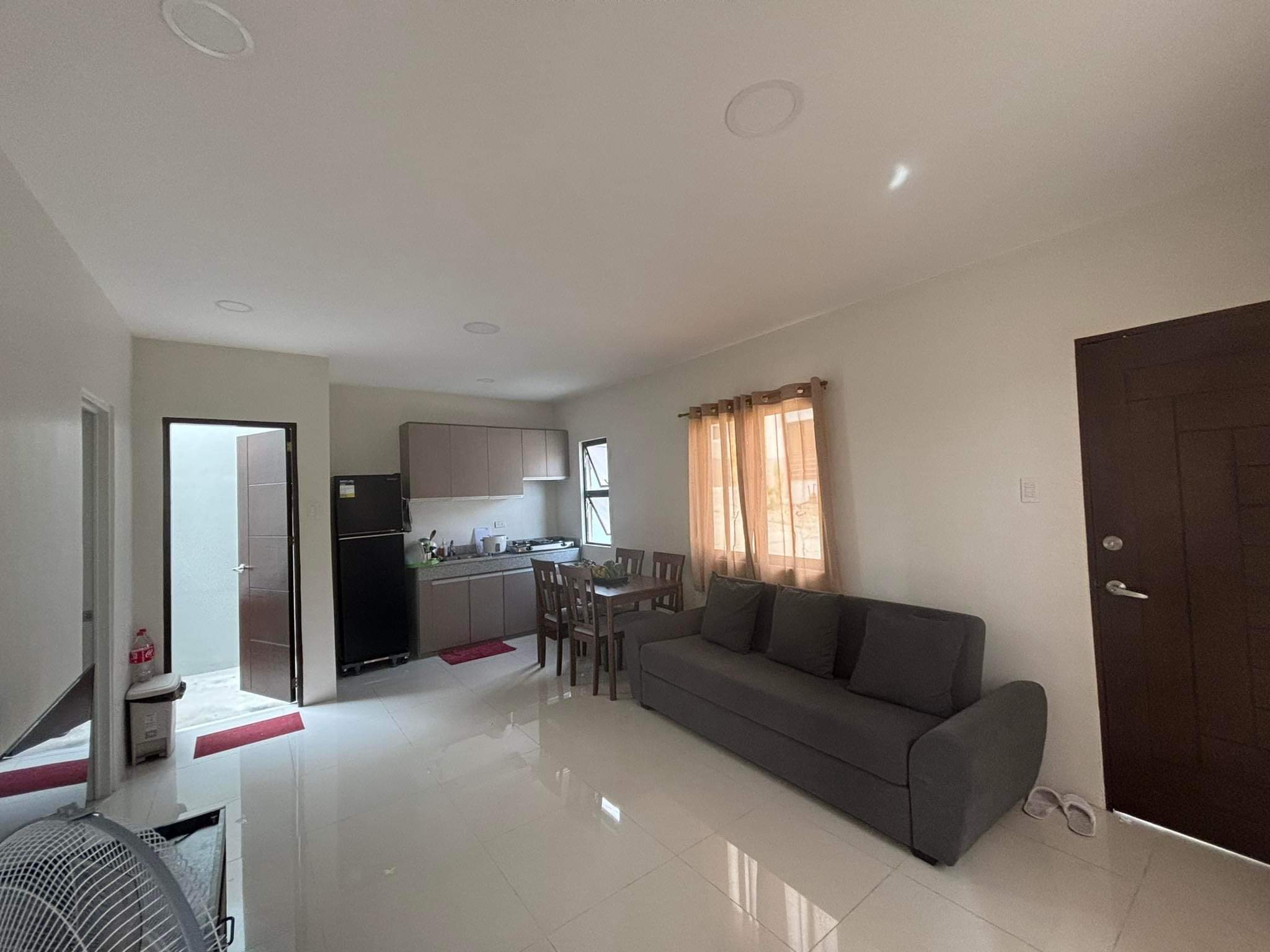 HOUSE FOR RENT BAY ANG