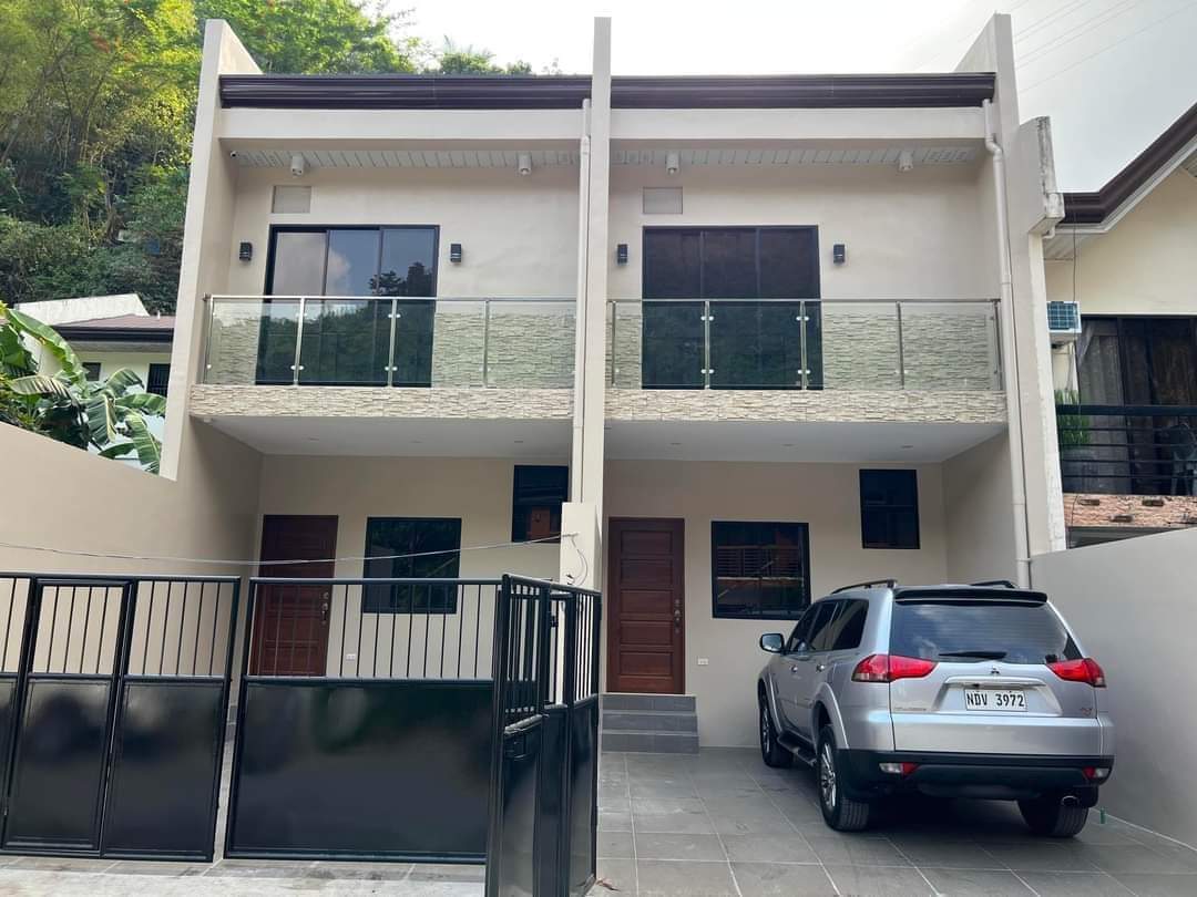 BRAND NEW HOUSE IN DIVINE  LAHUG