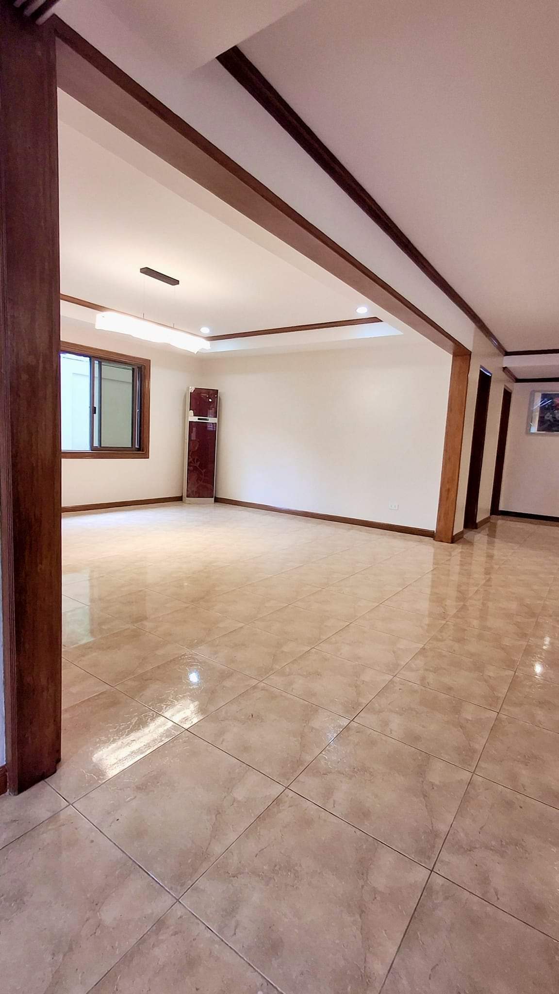 TWO STOREY HOUSE FOR RENT IN BANILAD