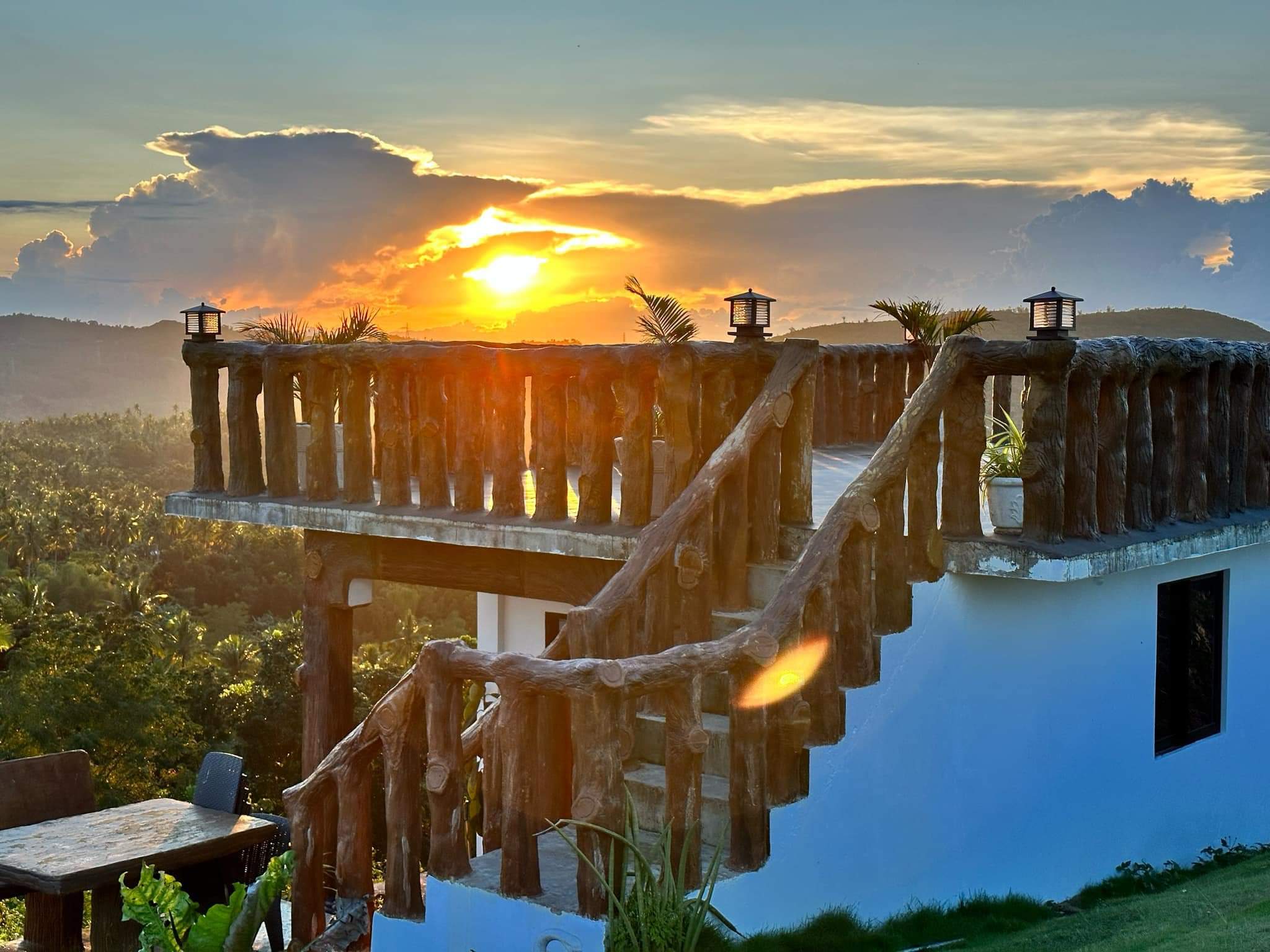 FOR SALE MOUNTAIN RESORT & DRAGON FRUIT FARM