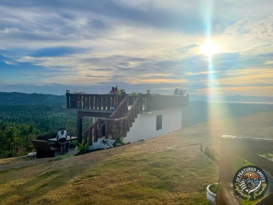 FOR SALE MOUNTAIN RESORT & DRAGON FRUIT FARM