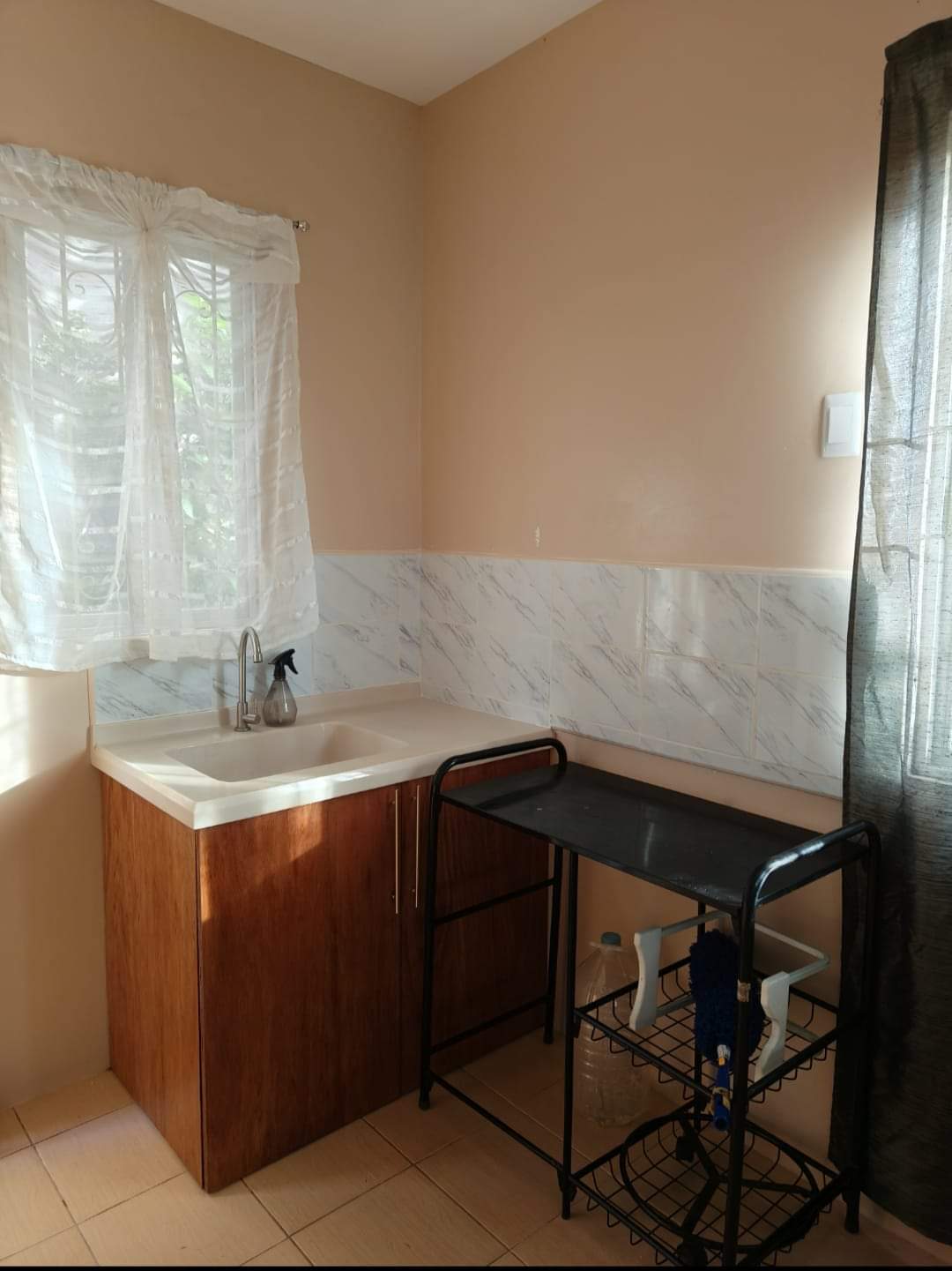 SEMI FURNISHED SINGLE DETACHED HOUSE FOR RENT IN GARDEN BLOOMS