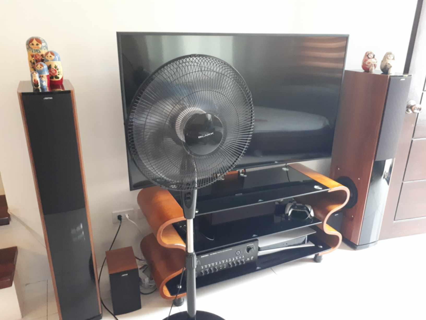 FURNISHED SINGLE DETACHED HOUSE IN SERENIS FOR SALE