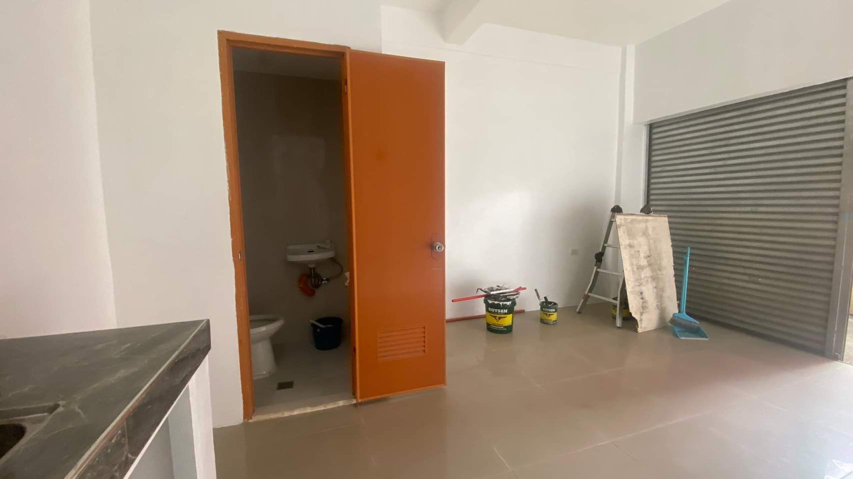 COMMERCIAL SPACE FOR RENT IN MAGUIKAY MANDAUE