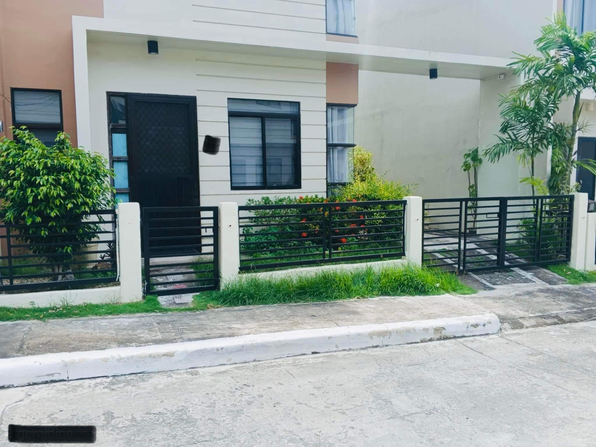 2STOREY SA IN SERENIS HOUSE FOR RENT
