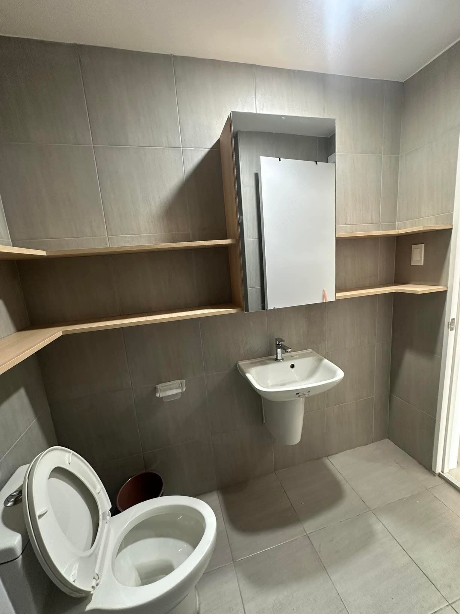 FOR RENT BRANDNEW STUDIO WITH BALCONY IN ARC