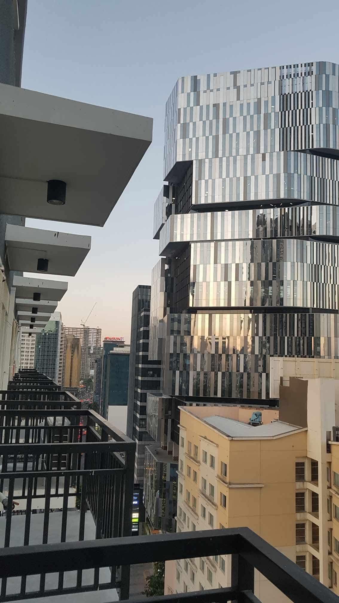 FOR RENT 1BR IN CITYSCAPE GRAND TOWER