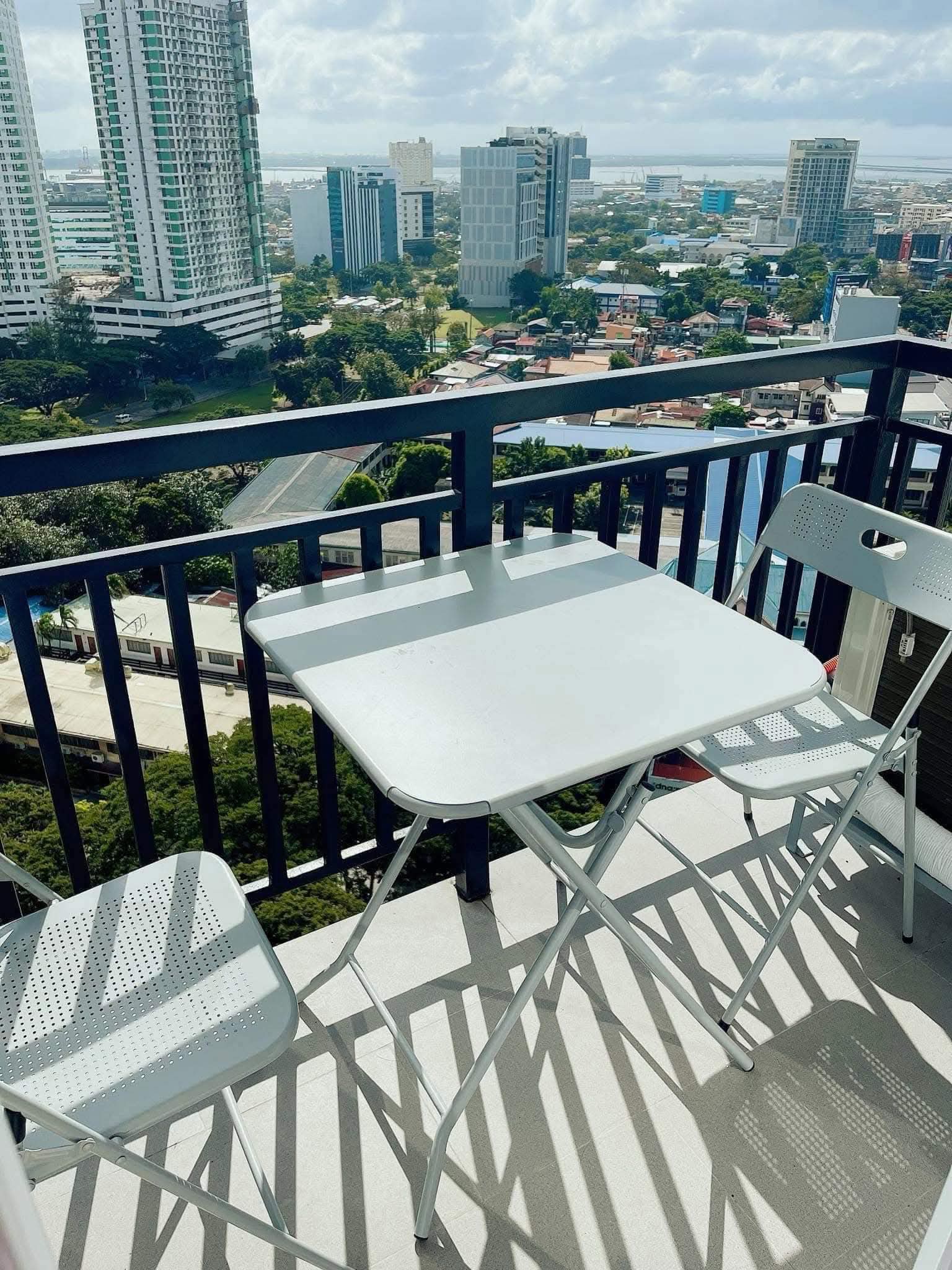 FOR RENT 1BR IN CITYSCAPE GRAND TOWER