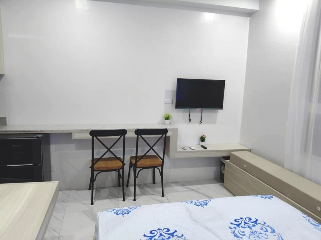 BRANDNEW FULLY FURNISHED STUDIO UNIT  CASA MIRA GUADALUPE,