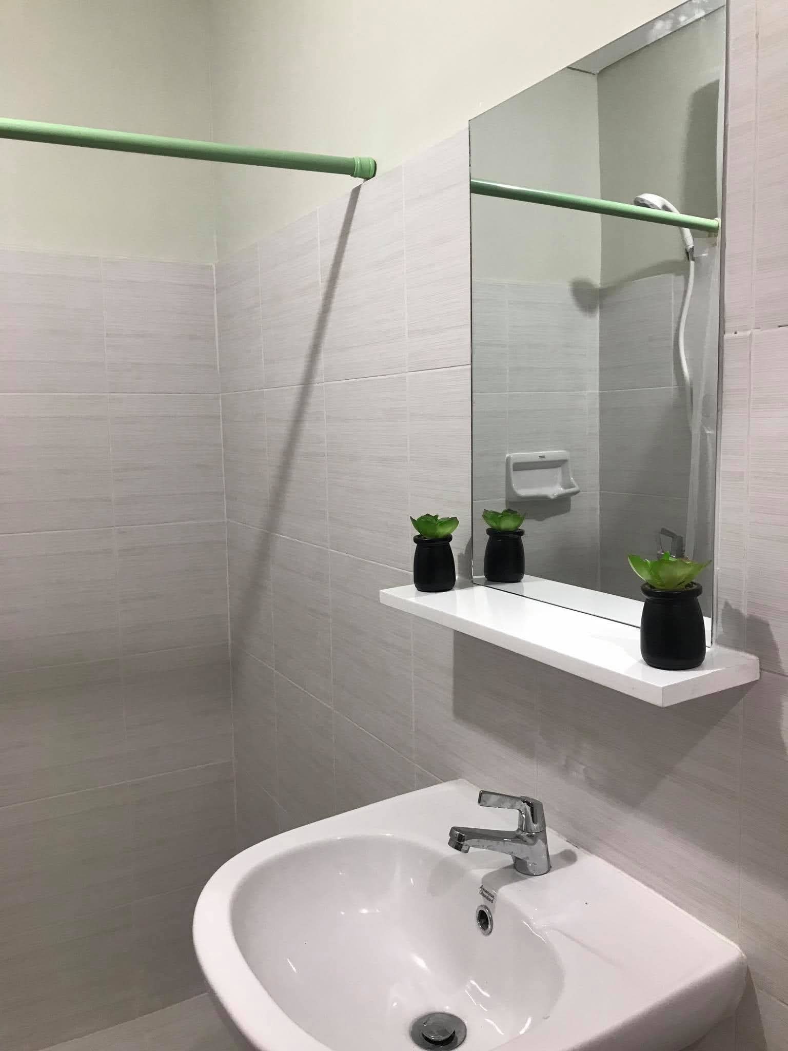 FULLY FURNISHED STUDIO IN MIVESA 6