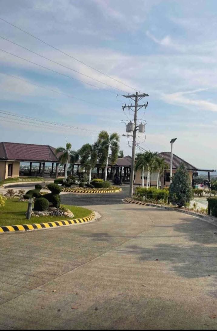 SEMI FURNISHE HOUSE & LOT FOR SALE IN KISHANTA