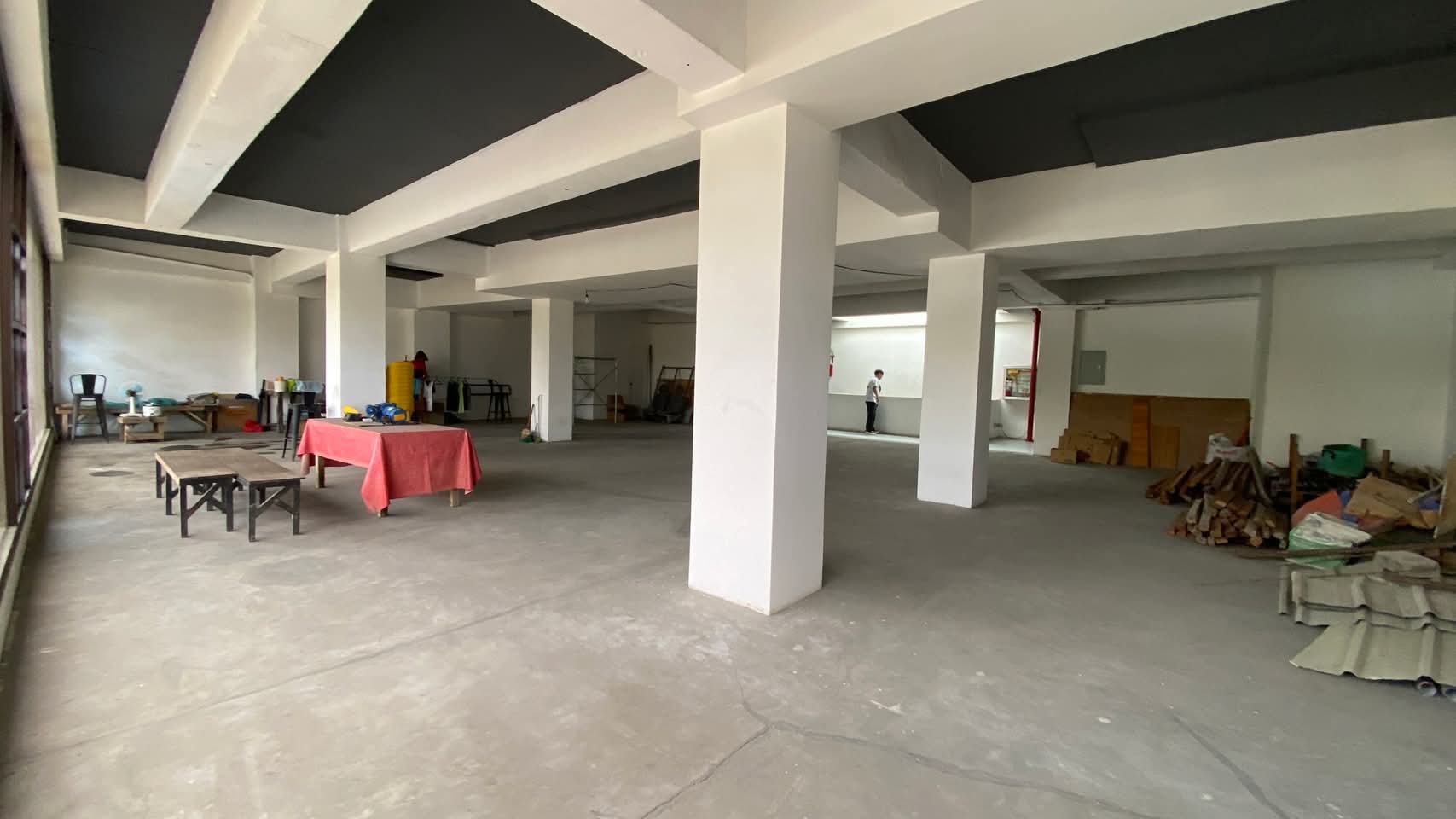BRAND NEW COMMERCIAL BUILDING FOR RENT IN MAGUIKAY