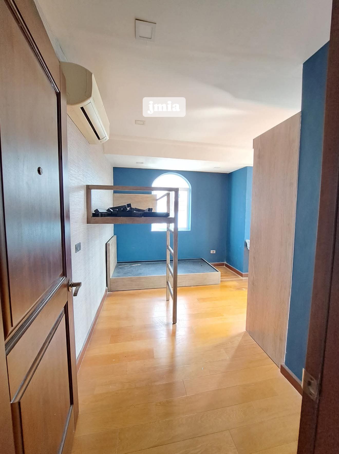 THREE STOREY FURNISHED HOUSE FOR SALE IN GUADALUPE CEBU