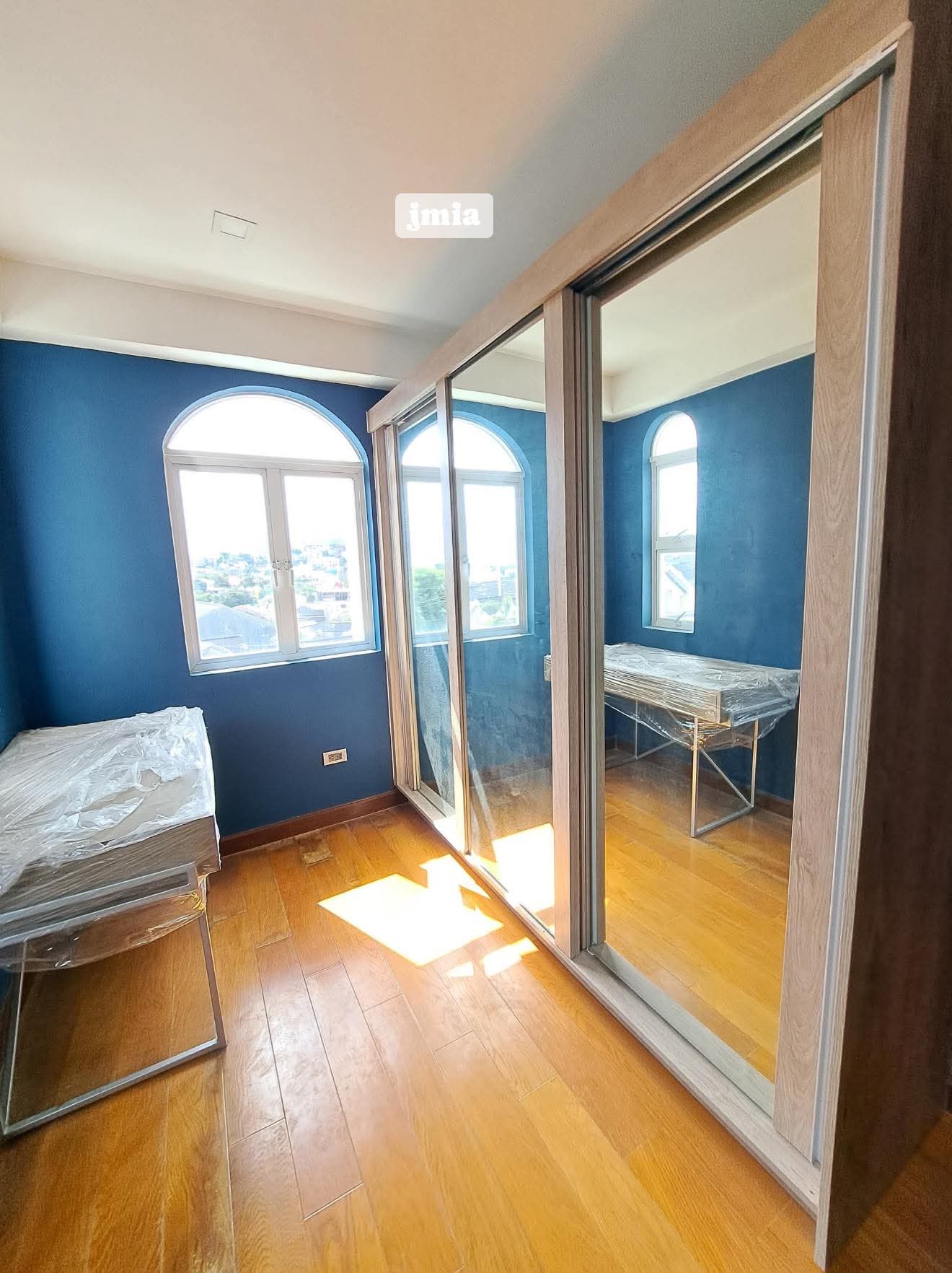 THREE STOREY FURNISHED HOUSE FOR SALE IN GUADALUPE CEBU