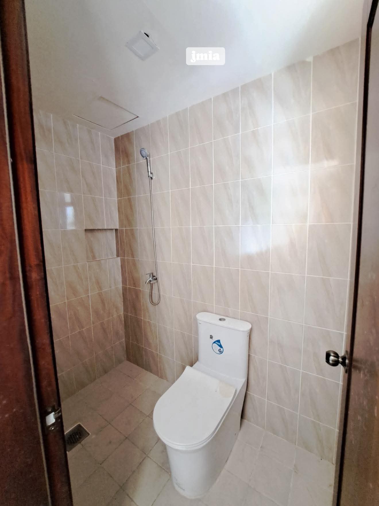 THREE STOREY FURNISHED HOUSE FOR SALE IN GUADALUPE CEBU