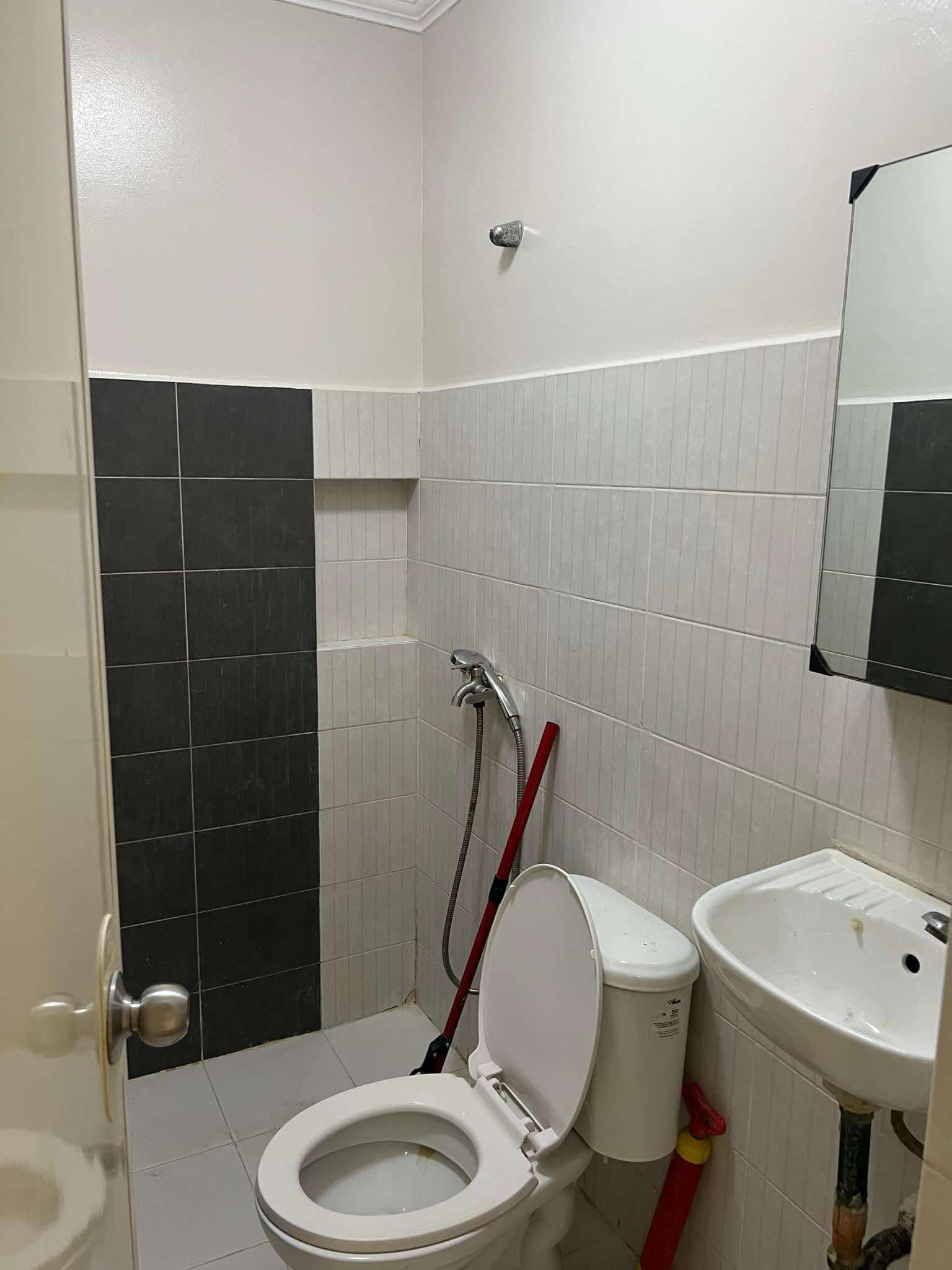 FOR RENT UNFURNISHED TOWNHOUSE INSIDE MARIA ELENA RESIDENCES MANDAUE