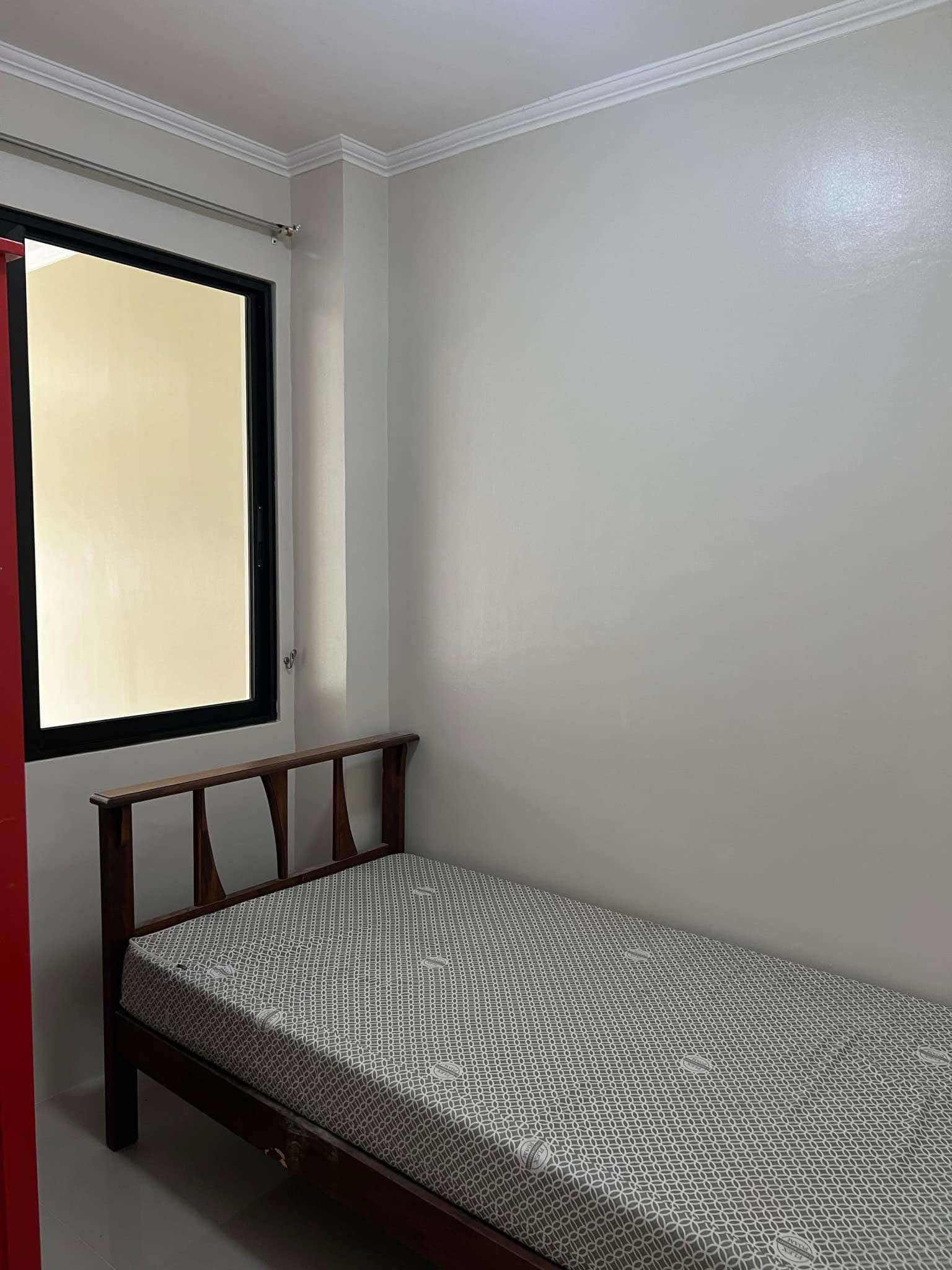 FOR RENT UNFURNISHED TOWNHOUSE INSIDE MARIA ELENA RESIDENCES MANDAUE