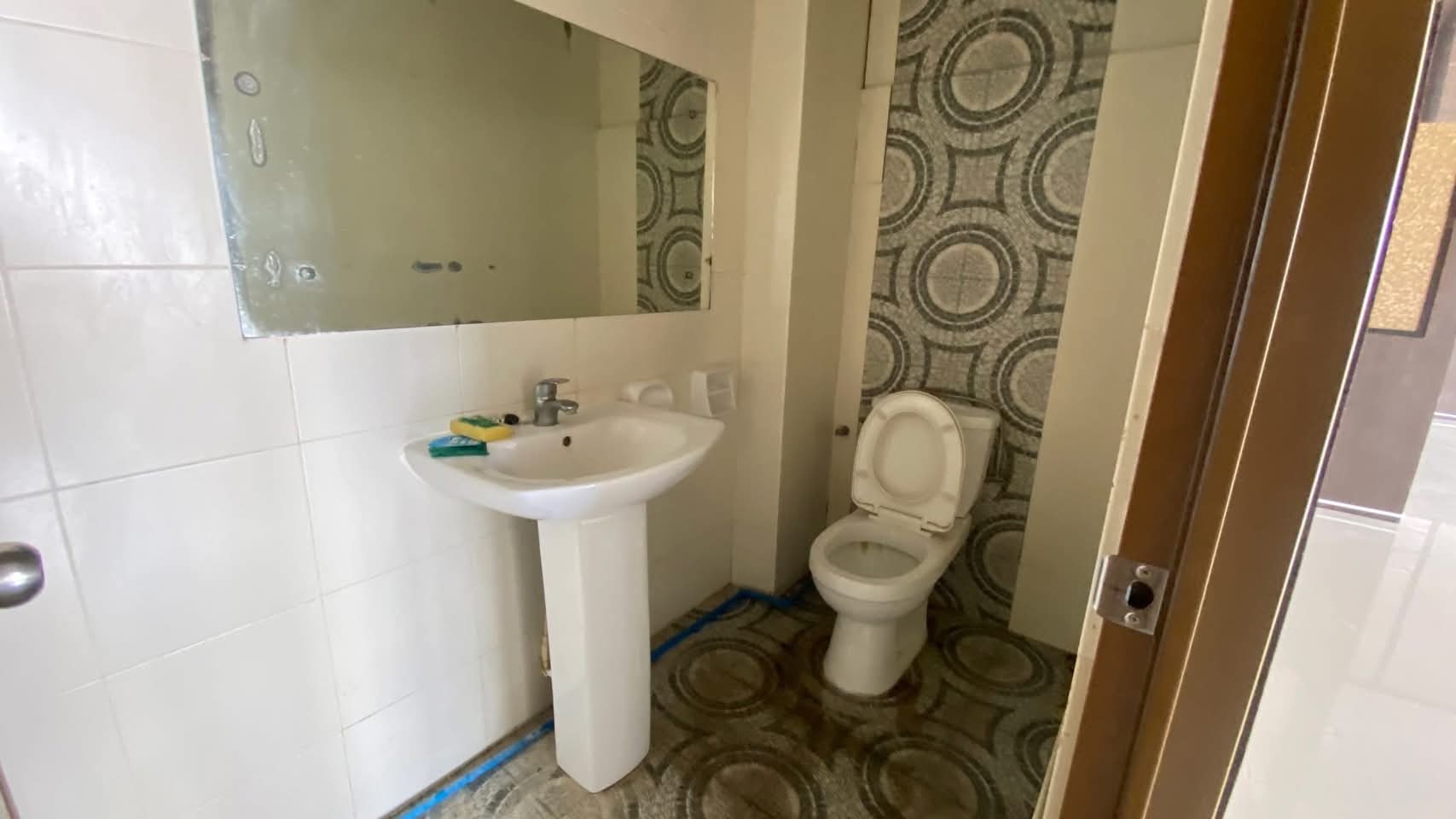 Spacious COMMERCIAL SPACE FOR RENT in Tayud, Liloan, Cebu!