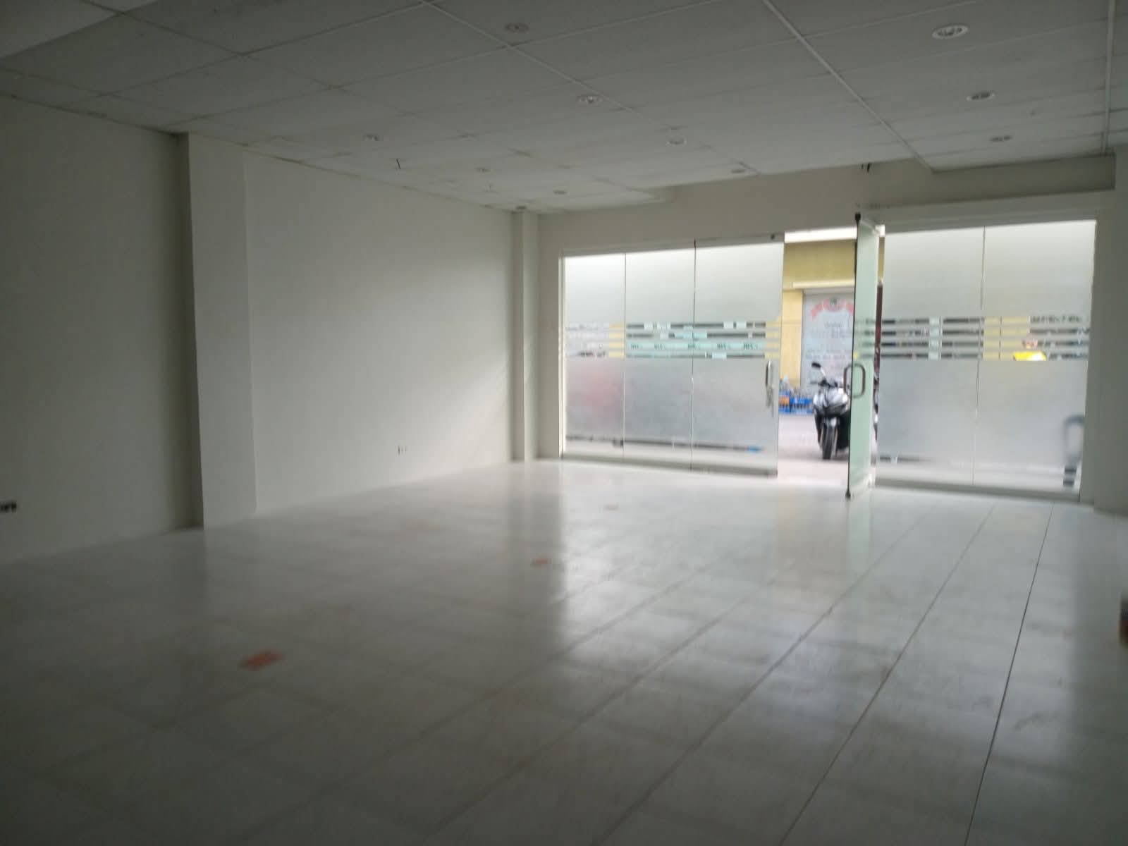 COMMERCIAL SPACE FOR RENT IN SUBANGDAKU MANDAUE