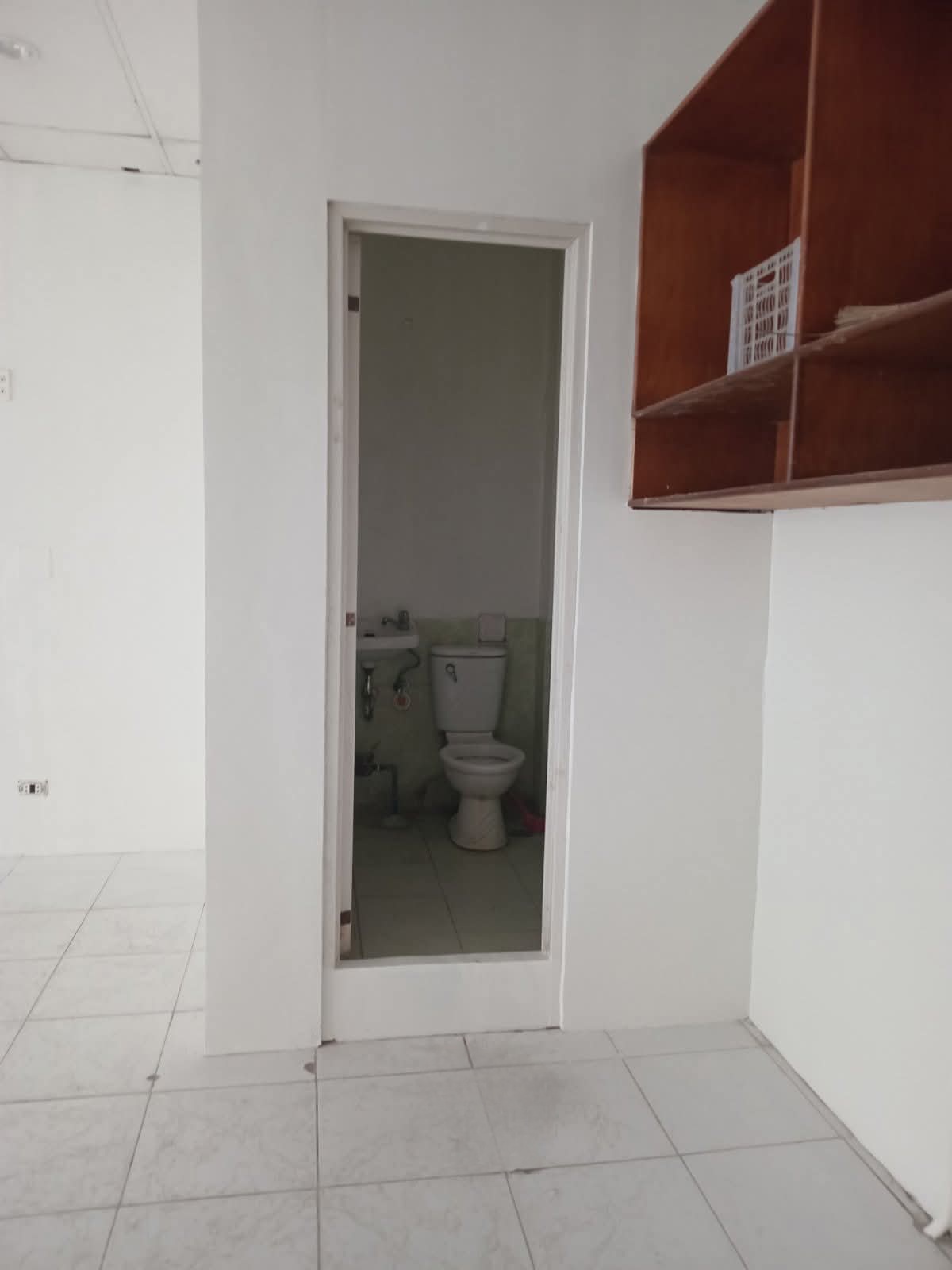 COMMERCIAL SPACE FOR RENT IN SUBANGDAKU MANDAUE