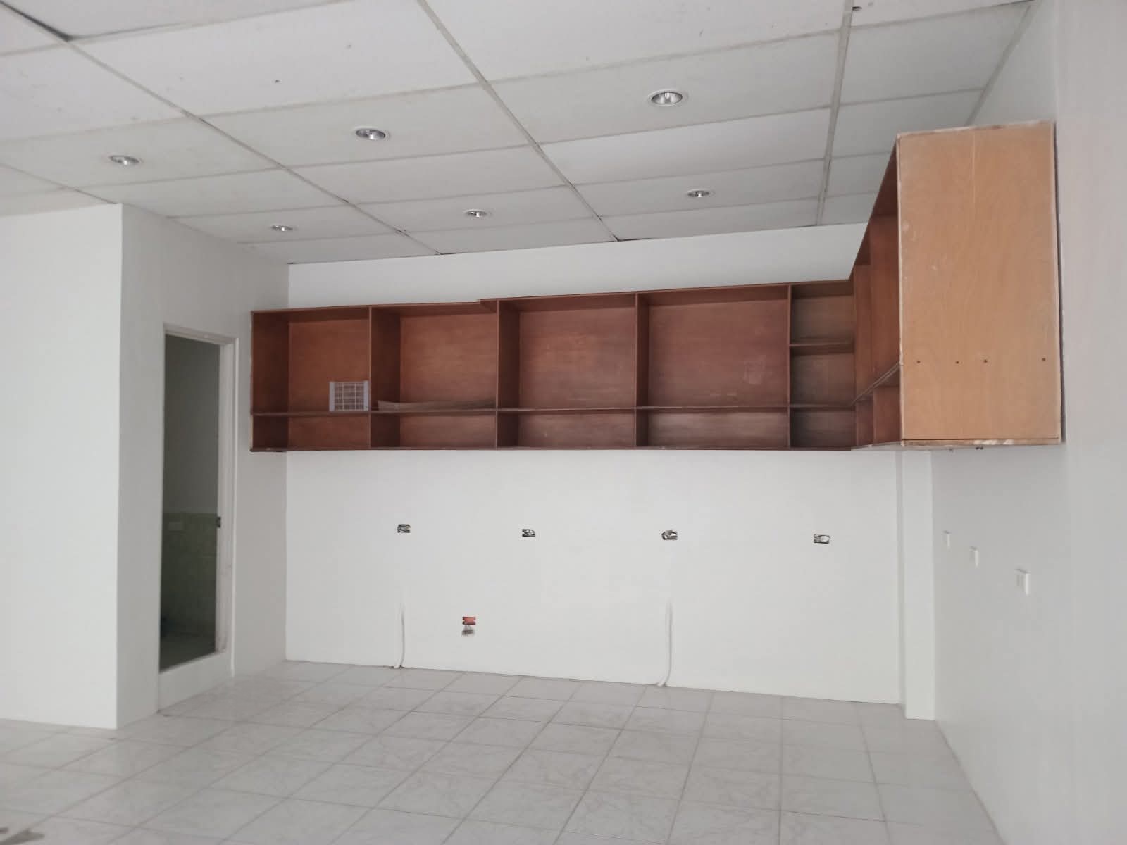 COMMERCIAL SPACE FOR RENT IN SUBANGDAKU MANDAUE