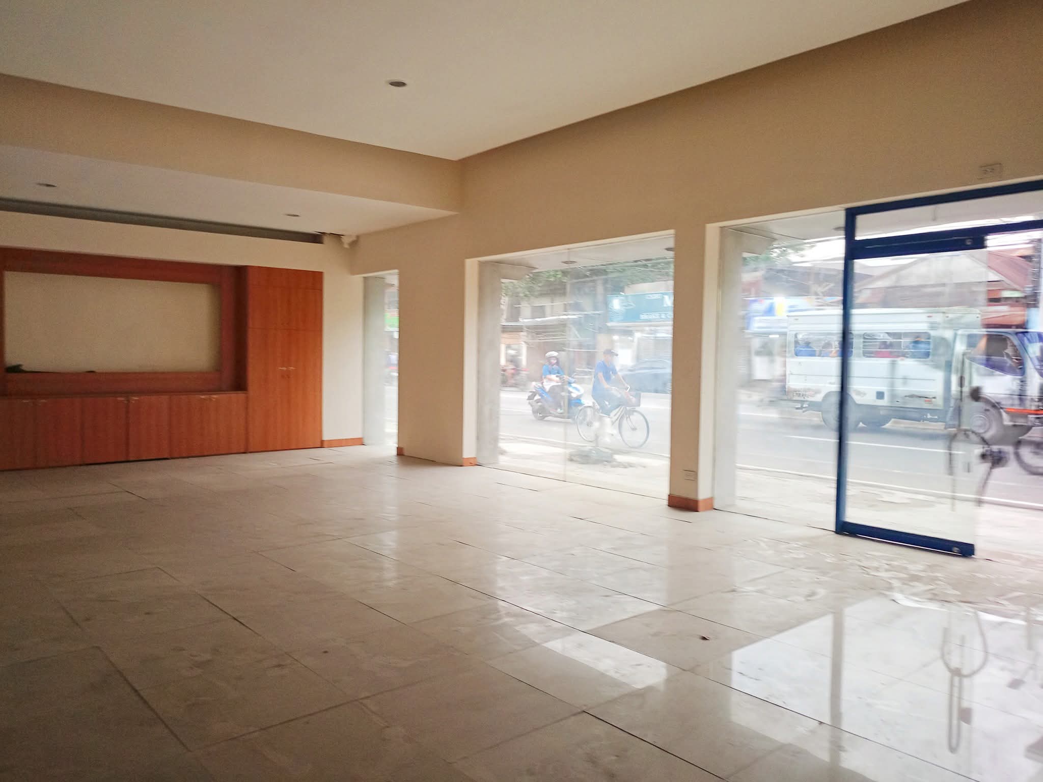 COMMERCIAL/OFFICE SPACES FOR RENT in Mandaue City Cebu