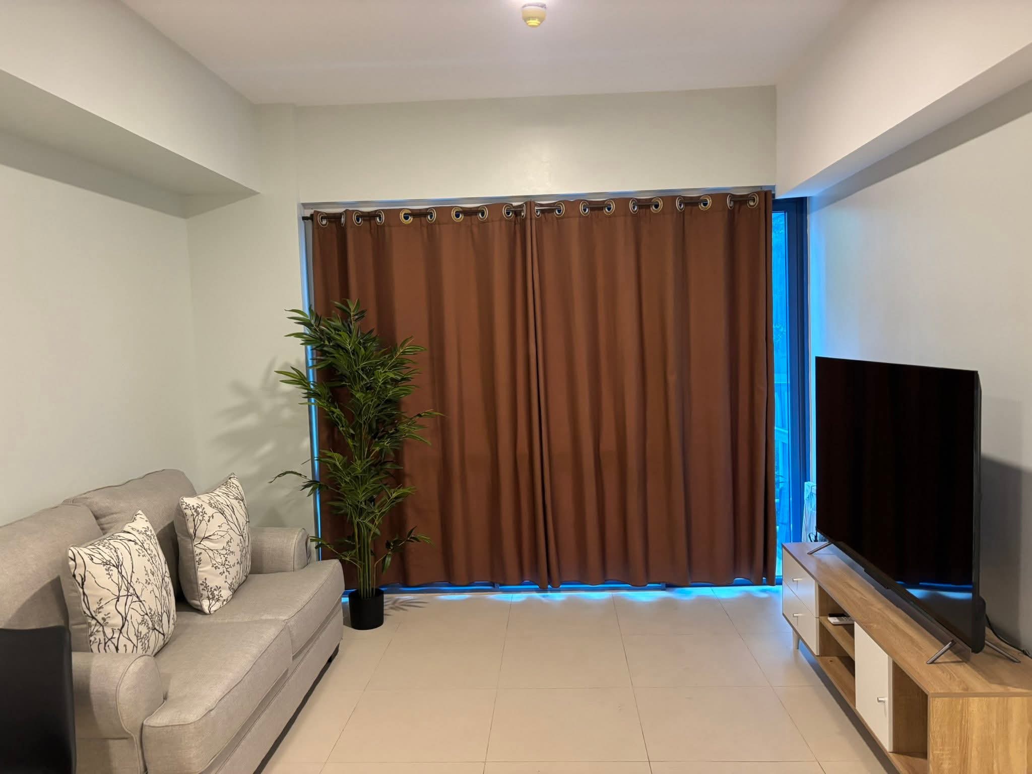 ONE BEDROOM WITH BALCONY IN 38PARK FOR RENT