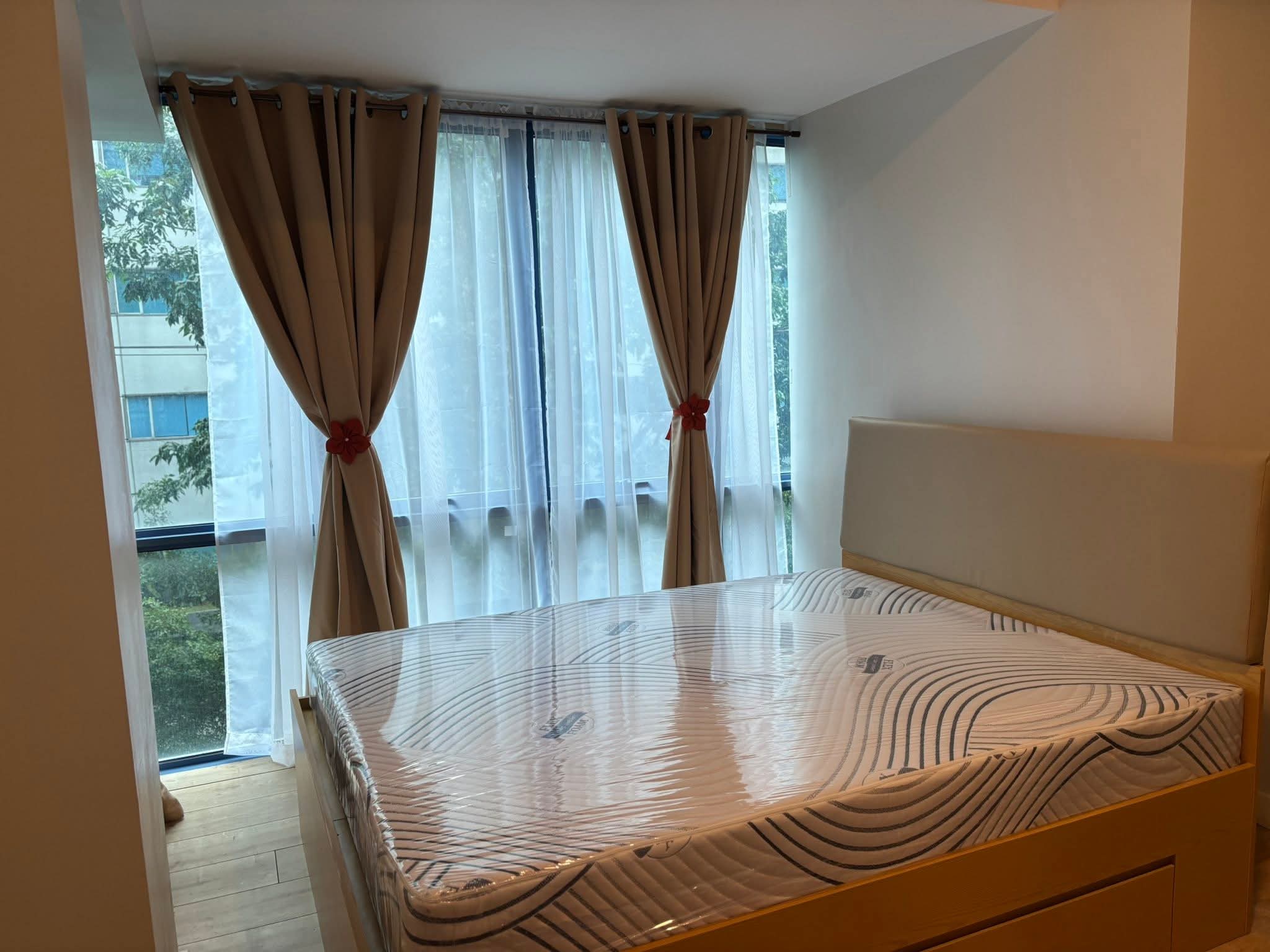 ONE BEDROOM WITH BALCONY IN 38PARK FOR RENT