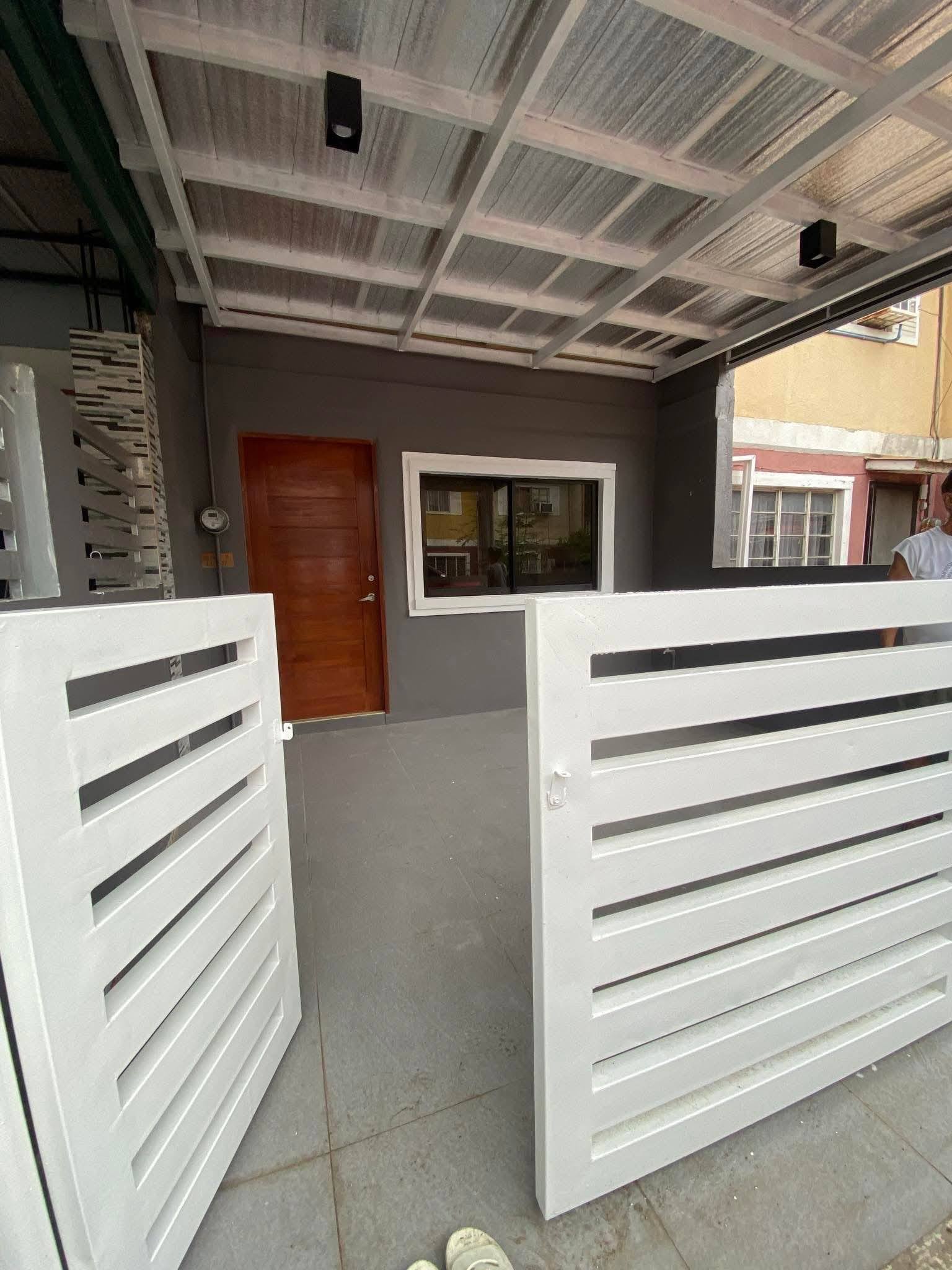 HOUSE & LOT FOR SALE — CLEAN TITLE