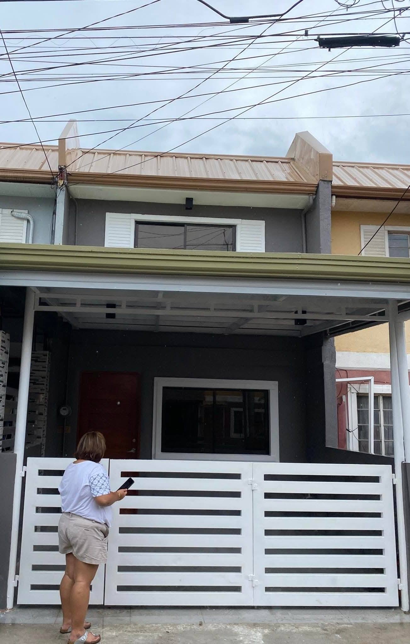 HOUSE & LOT FOR SALE — CLEAN TITLE