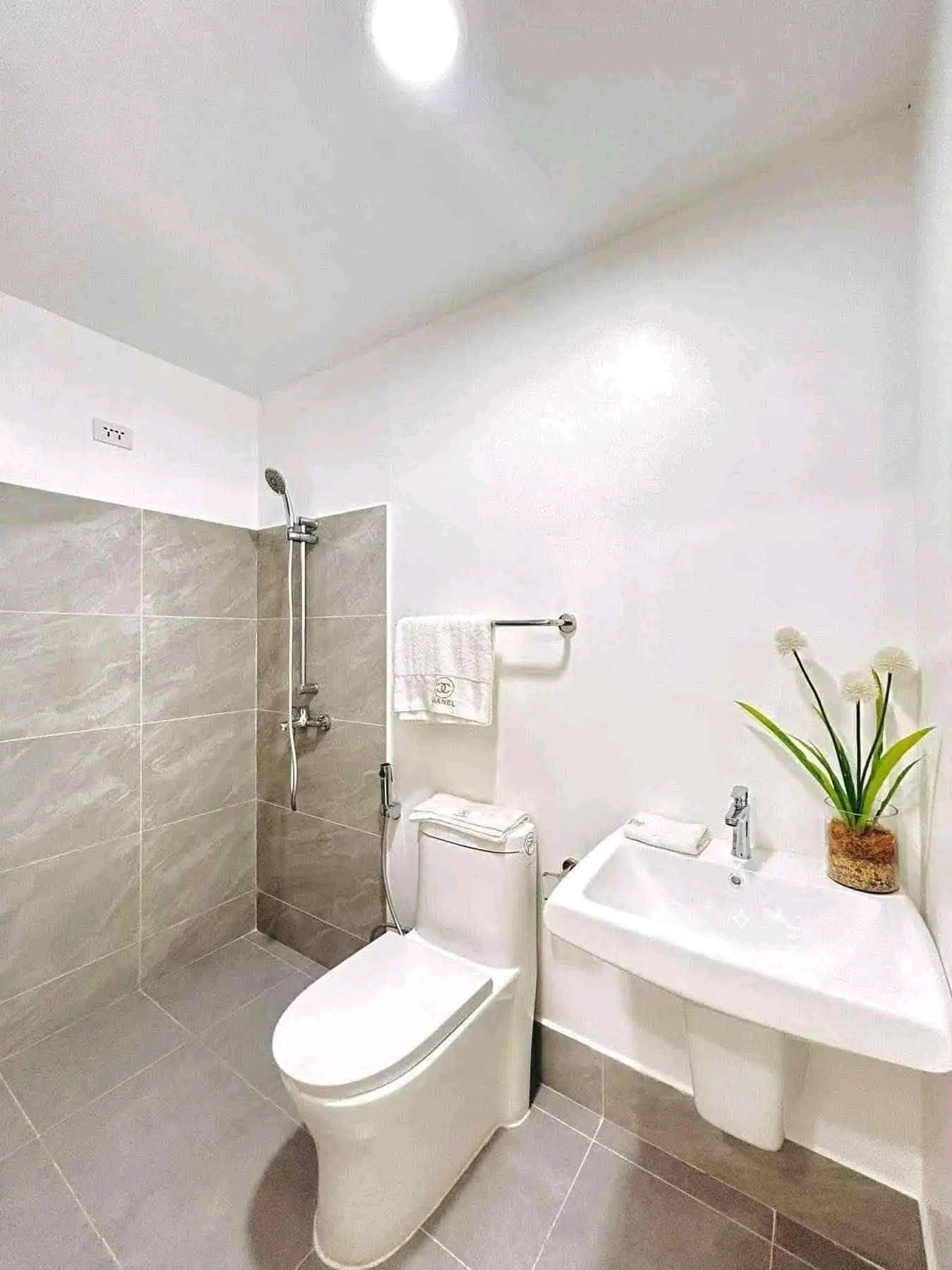 BRAND NEW ONE BEDROOM  IN CITY CLOUFOR RENT IN TAYUD LILOAN
