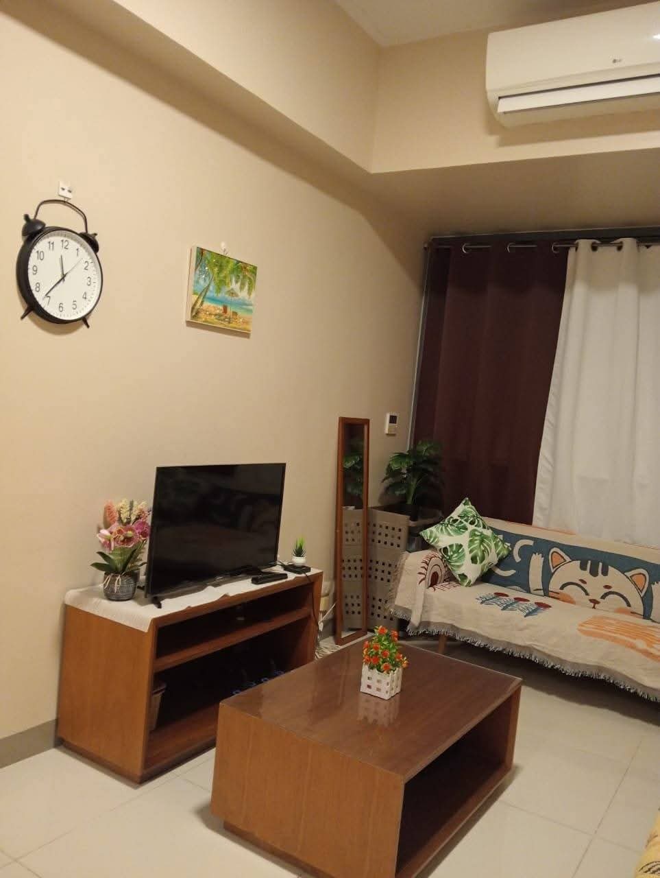 TWO BEDROOM FULLY FURNISHED UNIT IN ONE MANCHESTER