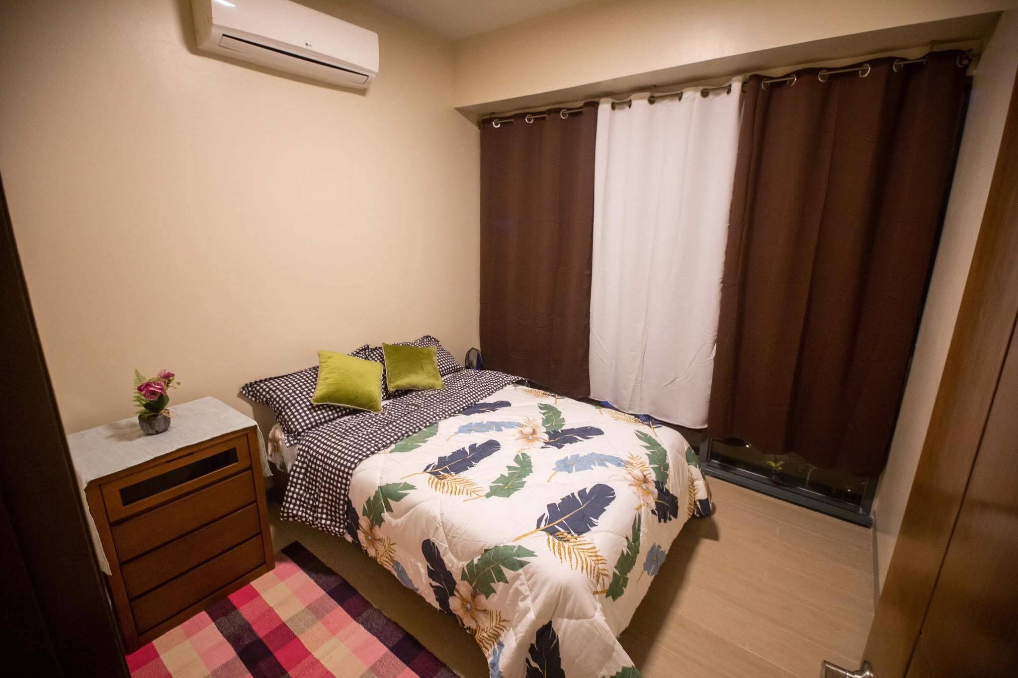 TWO BEDROOM FULLY FURNISHED UNIT IN ONE MANCHESTER