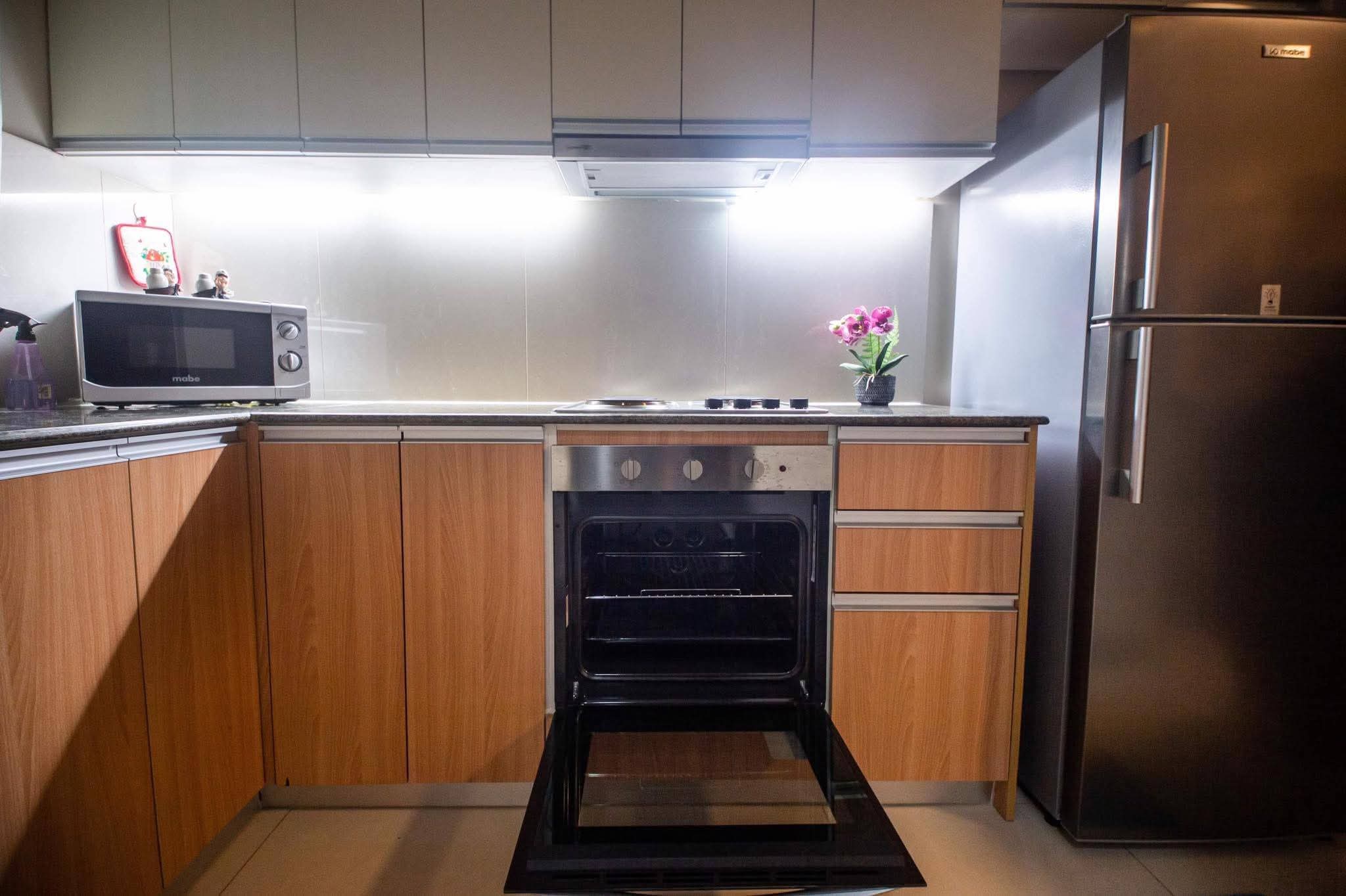 TWO BEDROOM FULLY FURNISHED UNIT IN ONE MANCHESTER