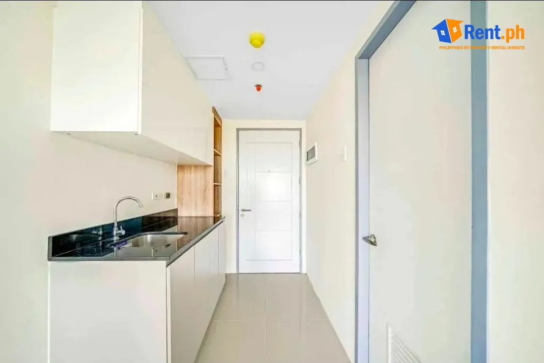 STUDIO UNIT FOR RENT IN J TOWER