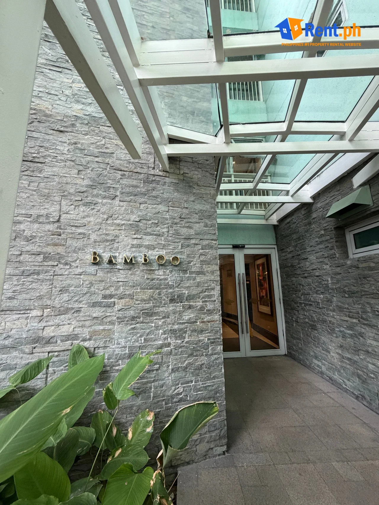 Prime 1 BR Condo FOR RENT at One Serendra, BGC