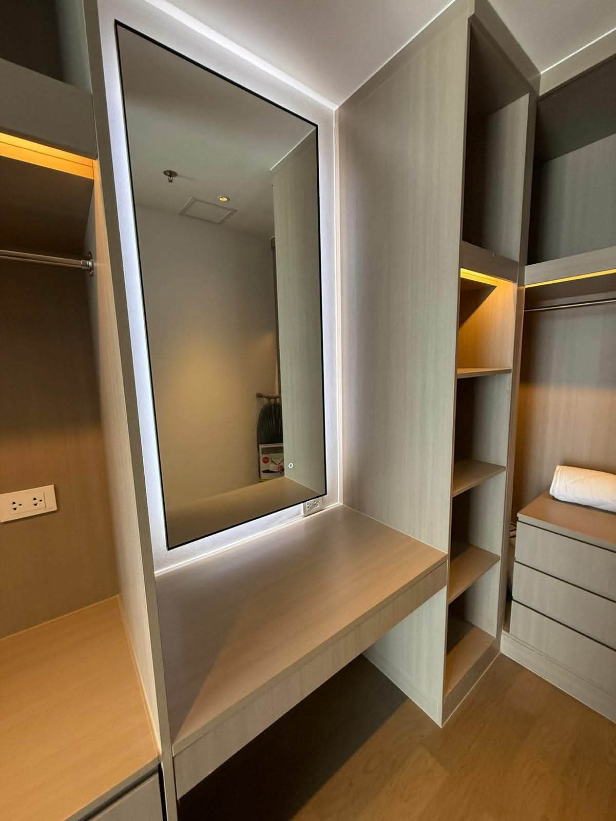 FULLY FURNISHED ONE BEDROOM IN SHERATON MACTAN