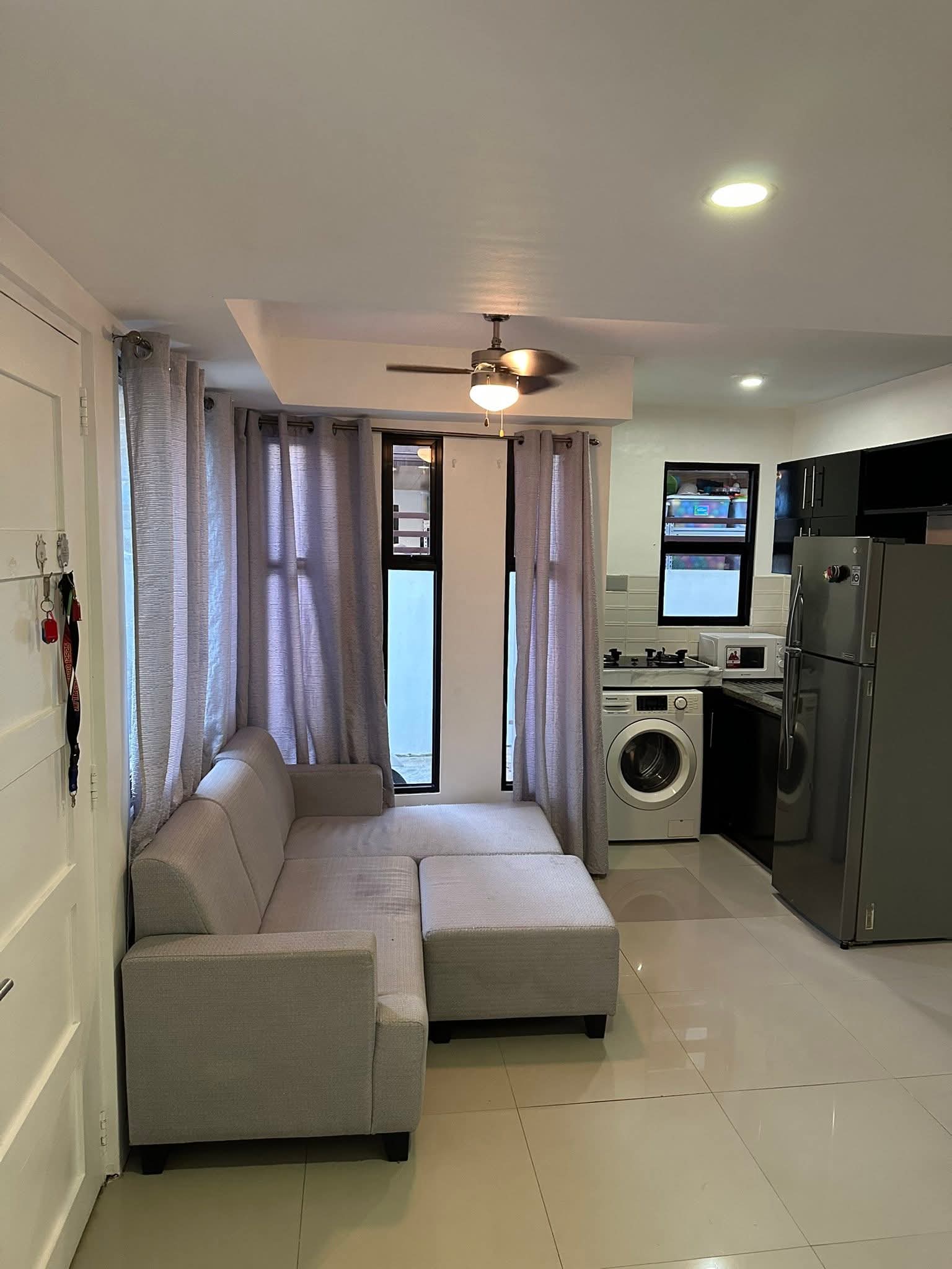 FURNISHED 2-3 BEDROOM DUPLEX HOUSE FOR RENT IN ALMIYA SUBDIVISION MANDAUE CITY