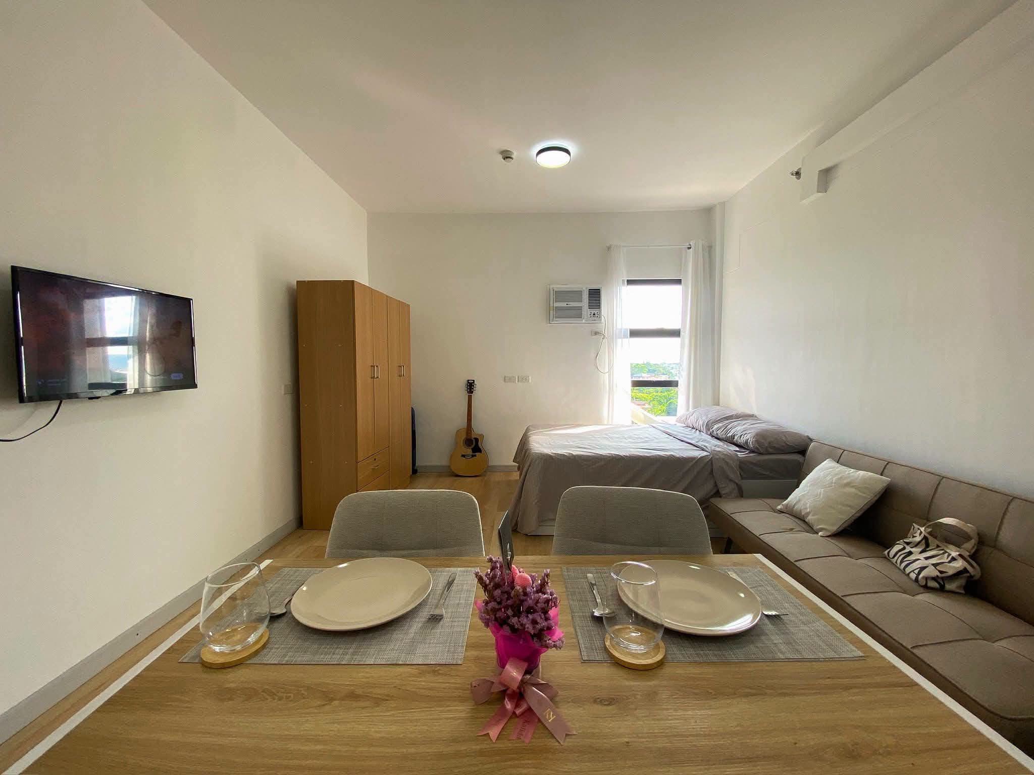 FOR RENT FULLY FURNISHED CONDO IN ROYAL OCEANCREST MACTAN
